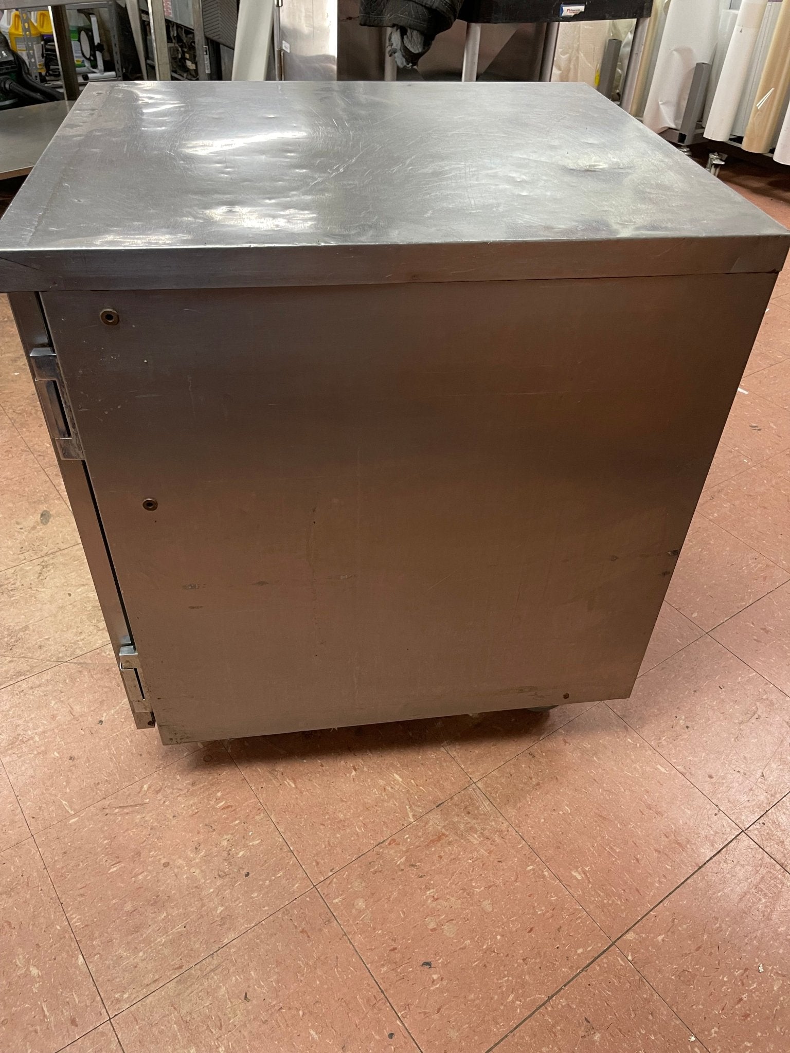 Used FWE TS - 1826 - 7 Insulated 1/2 Height Mobile Heated Holding Cabinet 5 Pan 120V - Falcon Restaurant Supply - 11