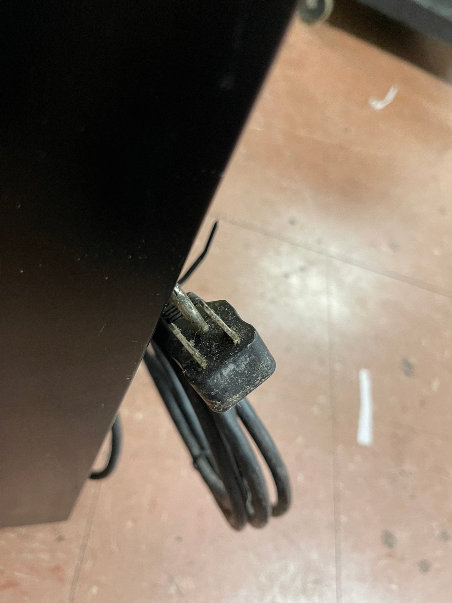 Used Arctic Air AGF36 Single Door 36" Bar Commercial Glass Froster Chiller 120V - Falcon Restaurant Supply - 13