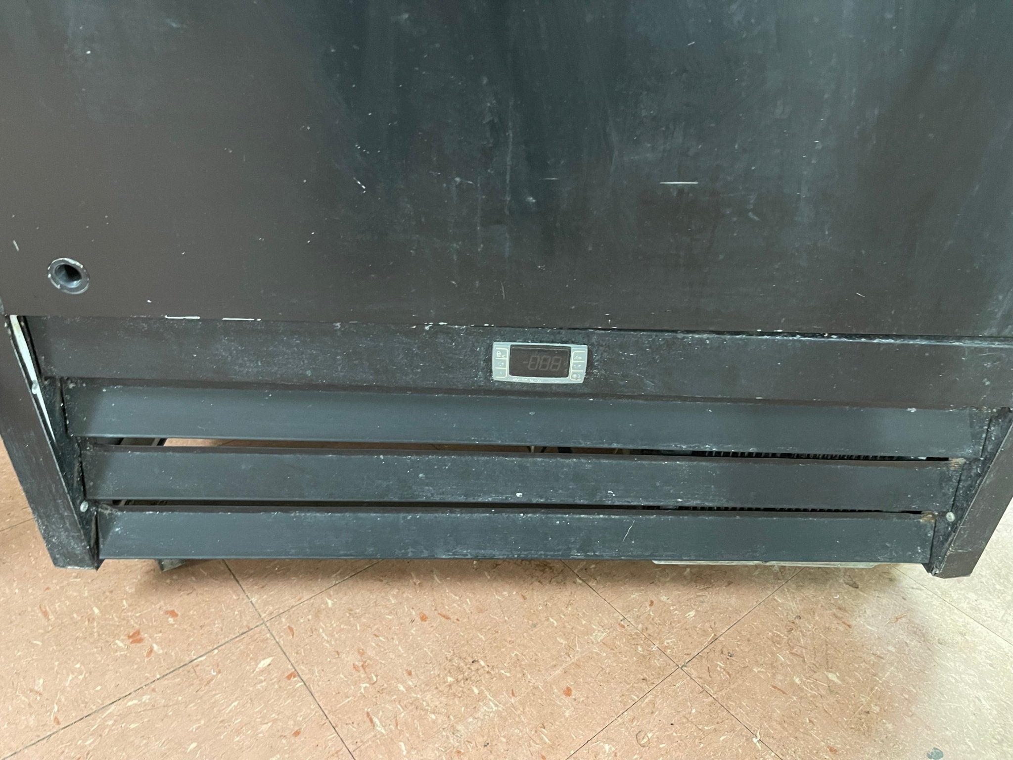 Used Arctic Air AGF36 Single Door 36" Bar Commercial Glass Froster Chiller 120V - Falcon Restaurant Supply - 11