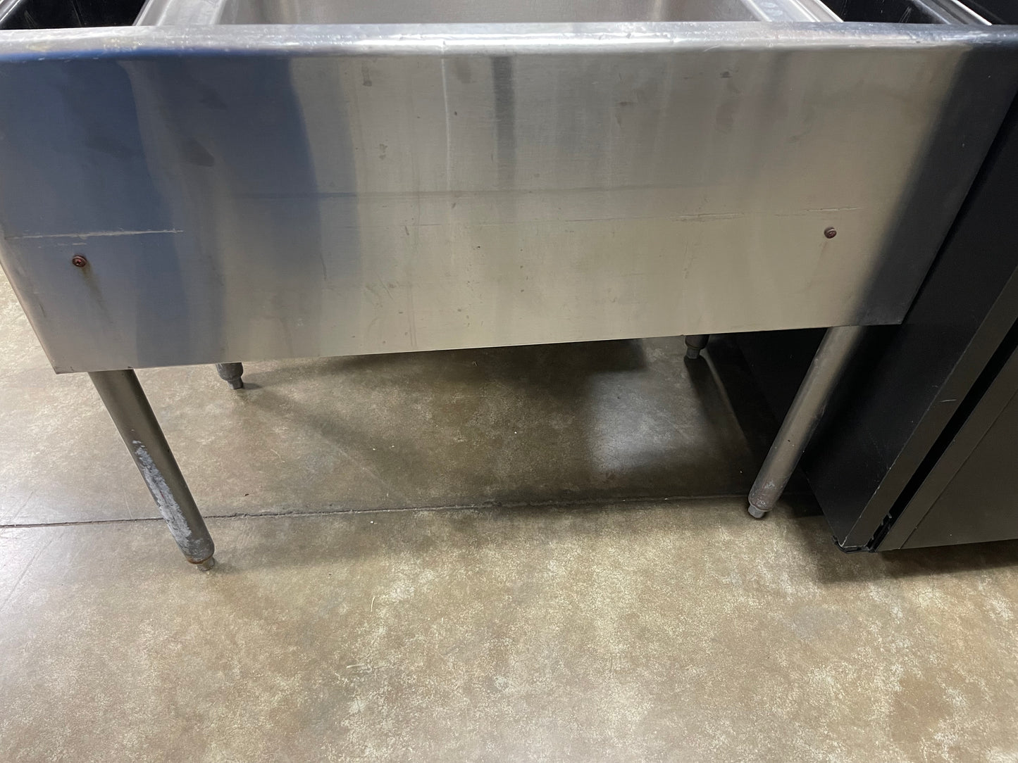 Regency 36"x18" Underbar Ice Bin with 7 Circuit Post-Mix Cold Plate and Bottle Holders