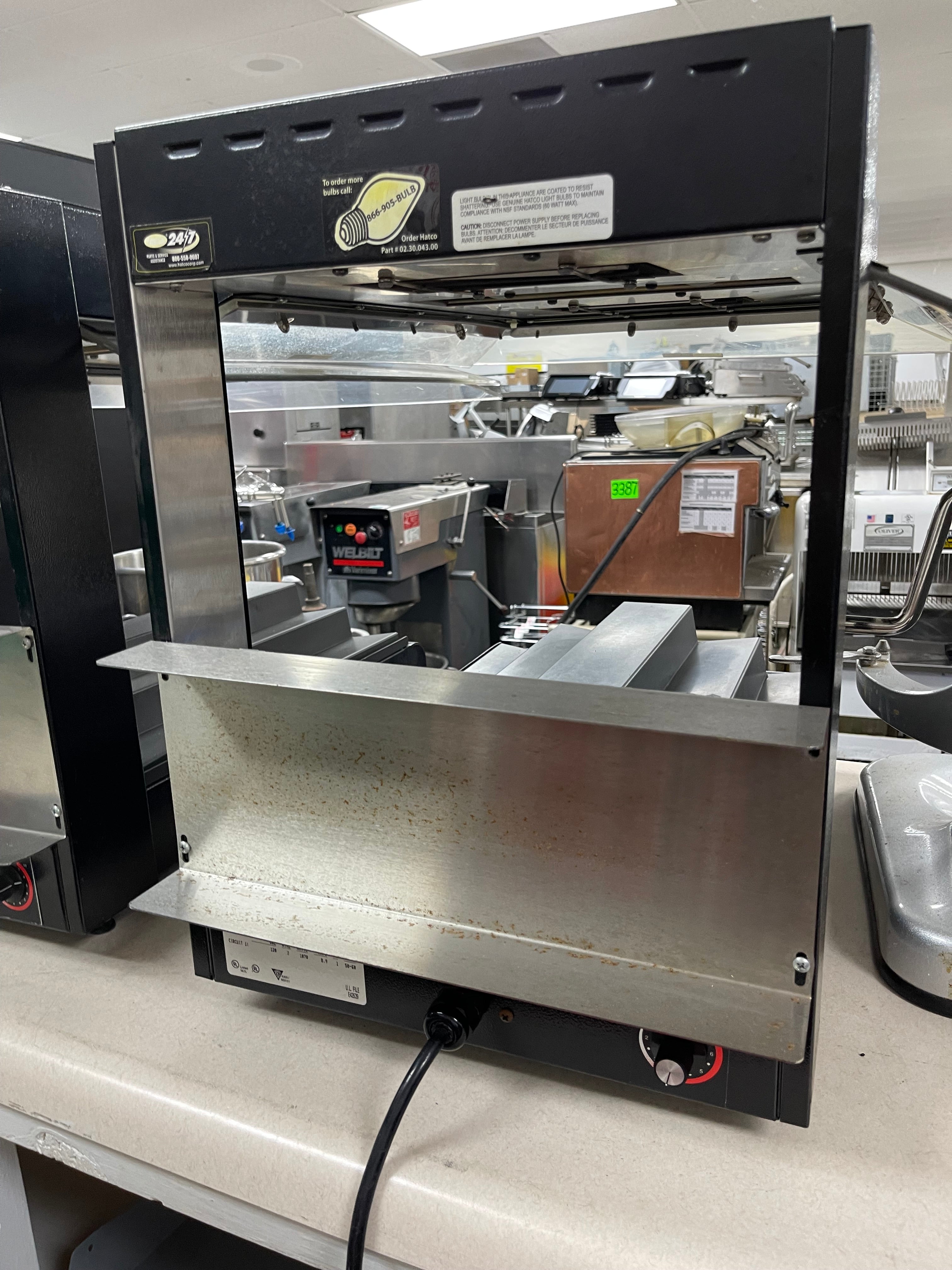 Used Hatco Ultra-Glo UGMW-1 Merchandising Countertop Heated Holding Display Warmer 120V