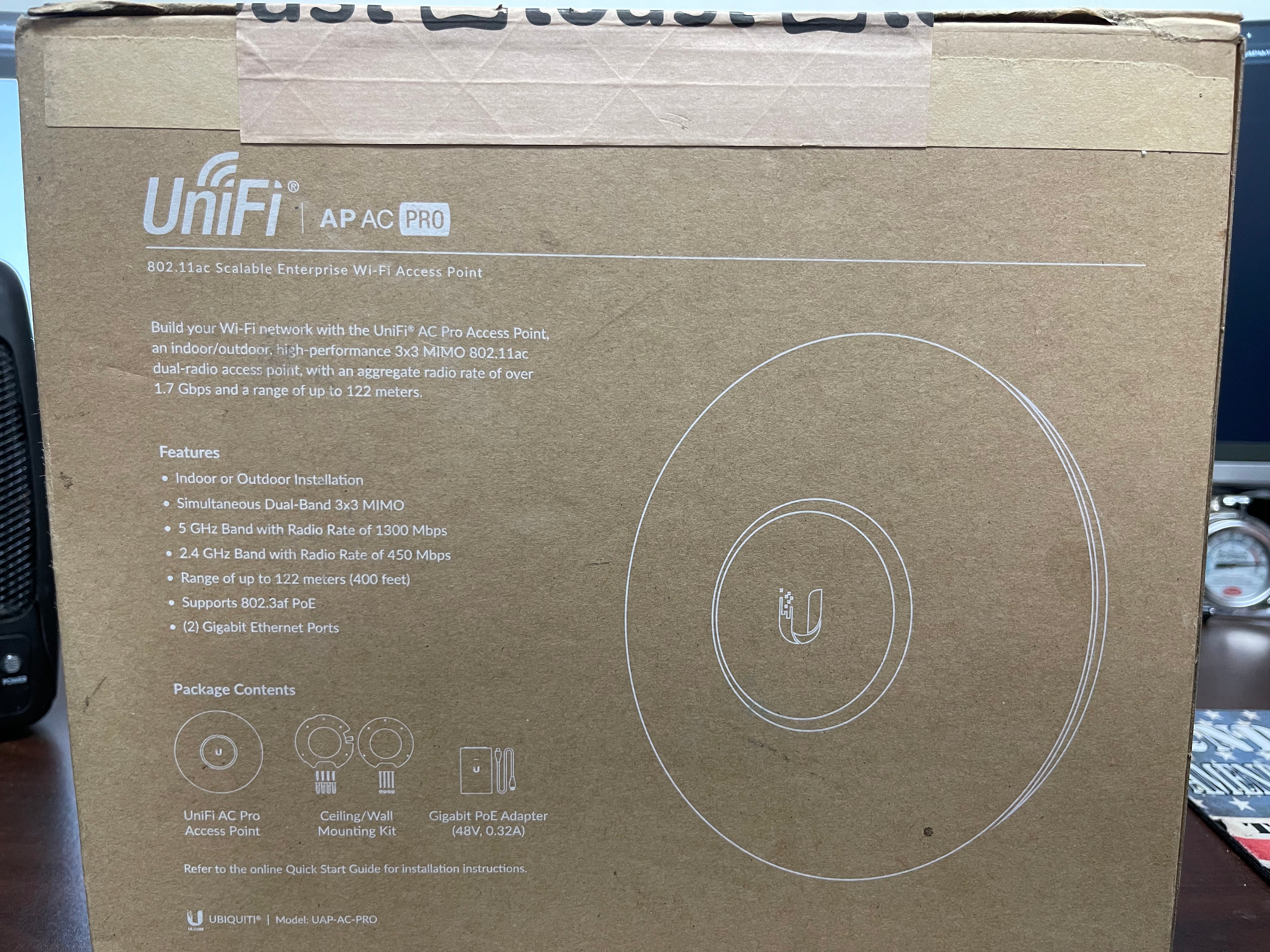 New Ubiquiti UniFi PRO Wi-Fi Access Point, UAP-AC-PRO-US Toast