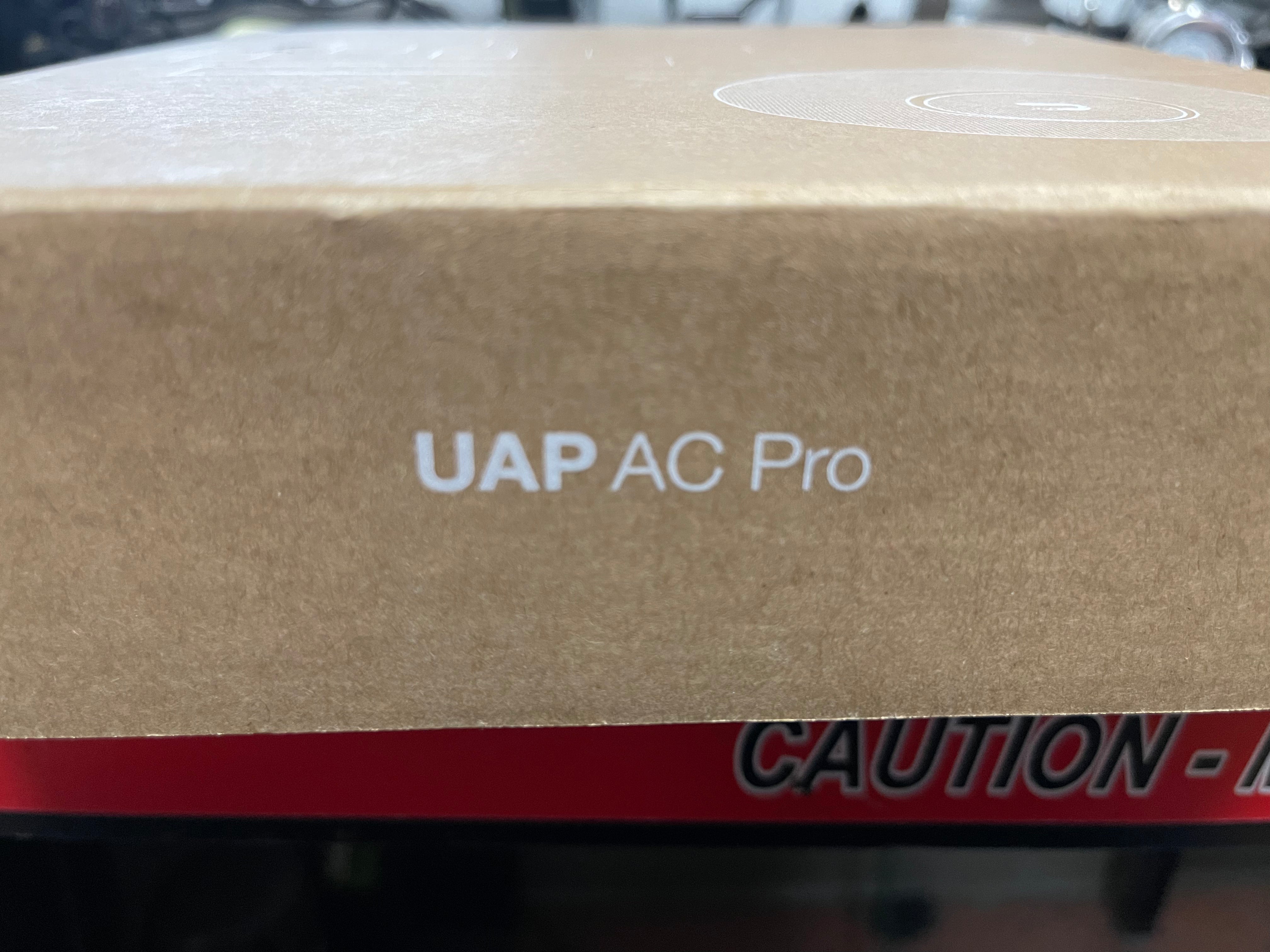 New Ubiquiti UniFi PRO Wi-Fi Access Point, UAP-AC-PRO-US Toast