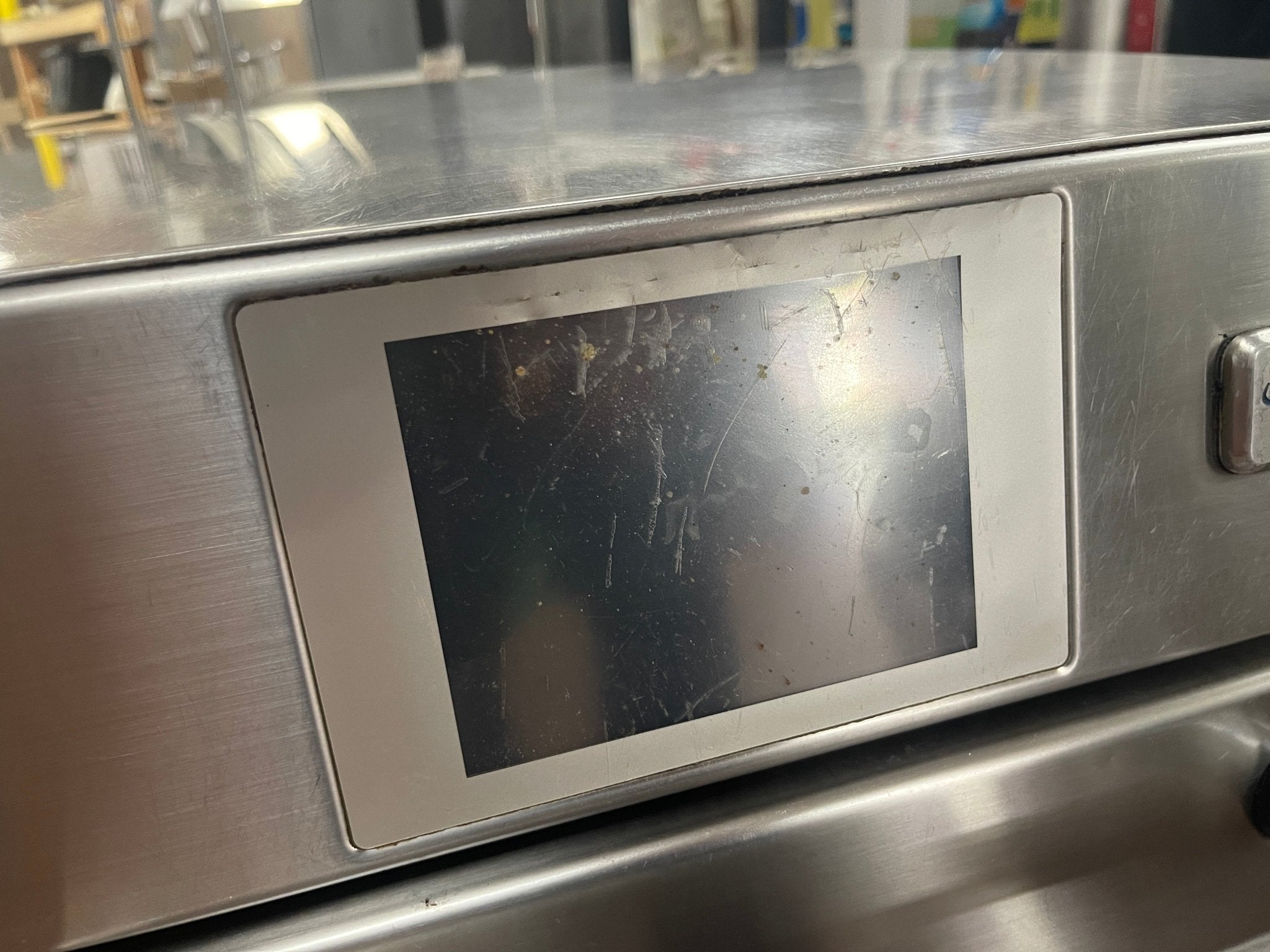 Used Merrychef eikon e4 High-Speed Accelerated Cooking Countertop Oven 220V