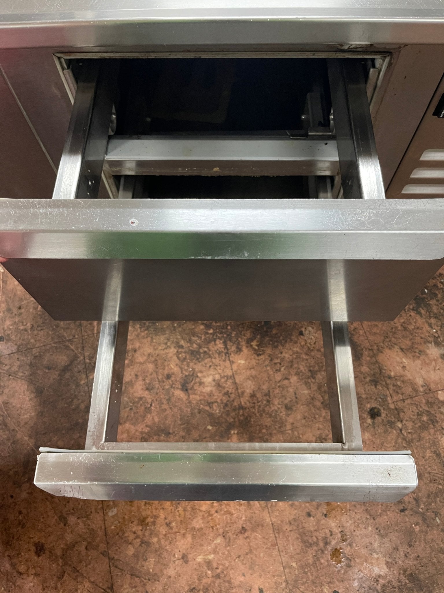 Used 36" Traulsen TE036HT Stainless 2 Drawer Refrigerated Chef Base 120V - Falcon Restaurant Supply - 3