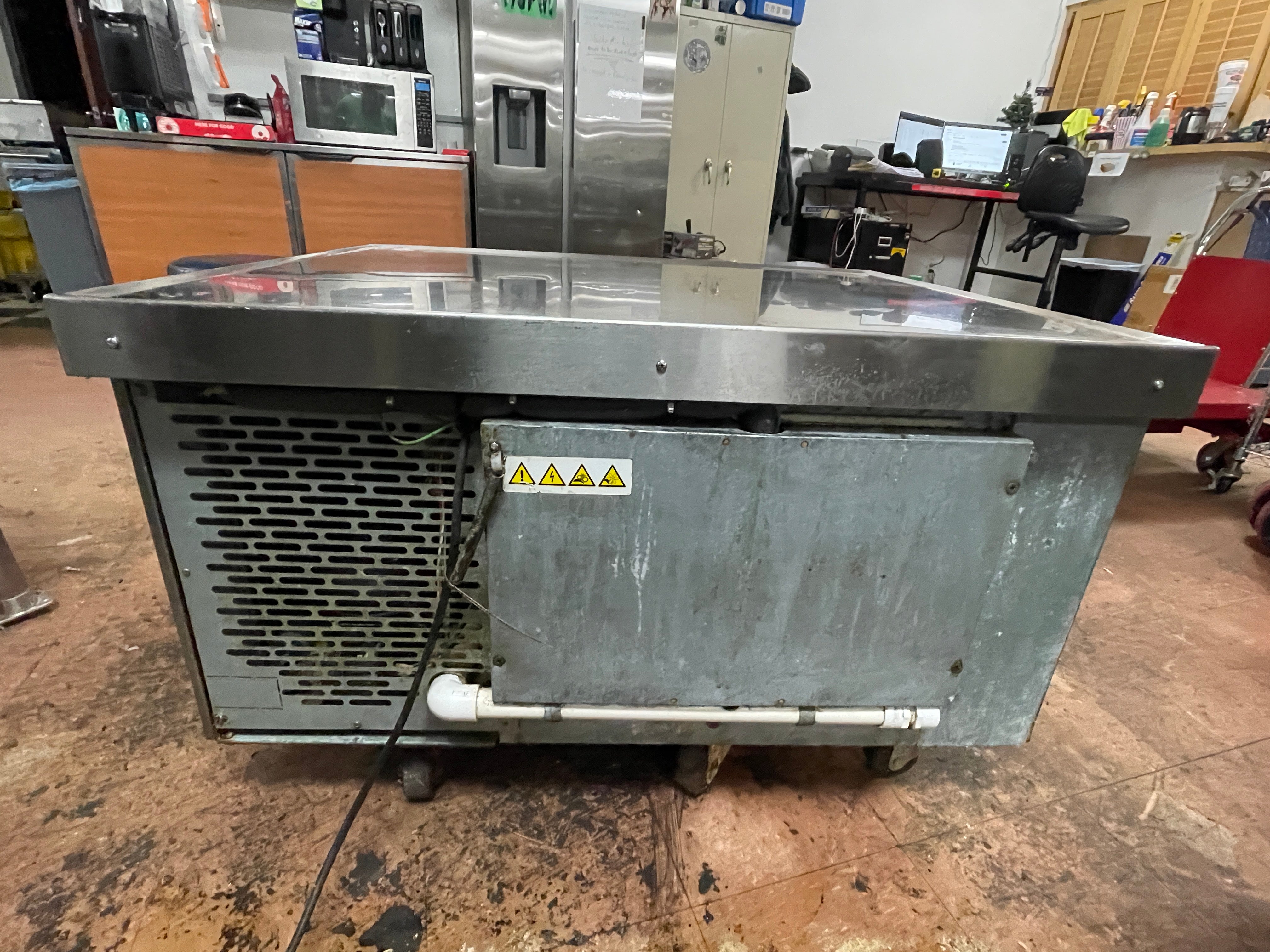 Used 36" Traulsen TE036HT Stainless 2 Drawer Refrigerated Chef Base 120V