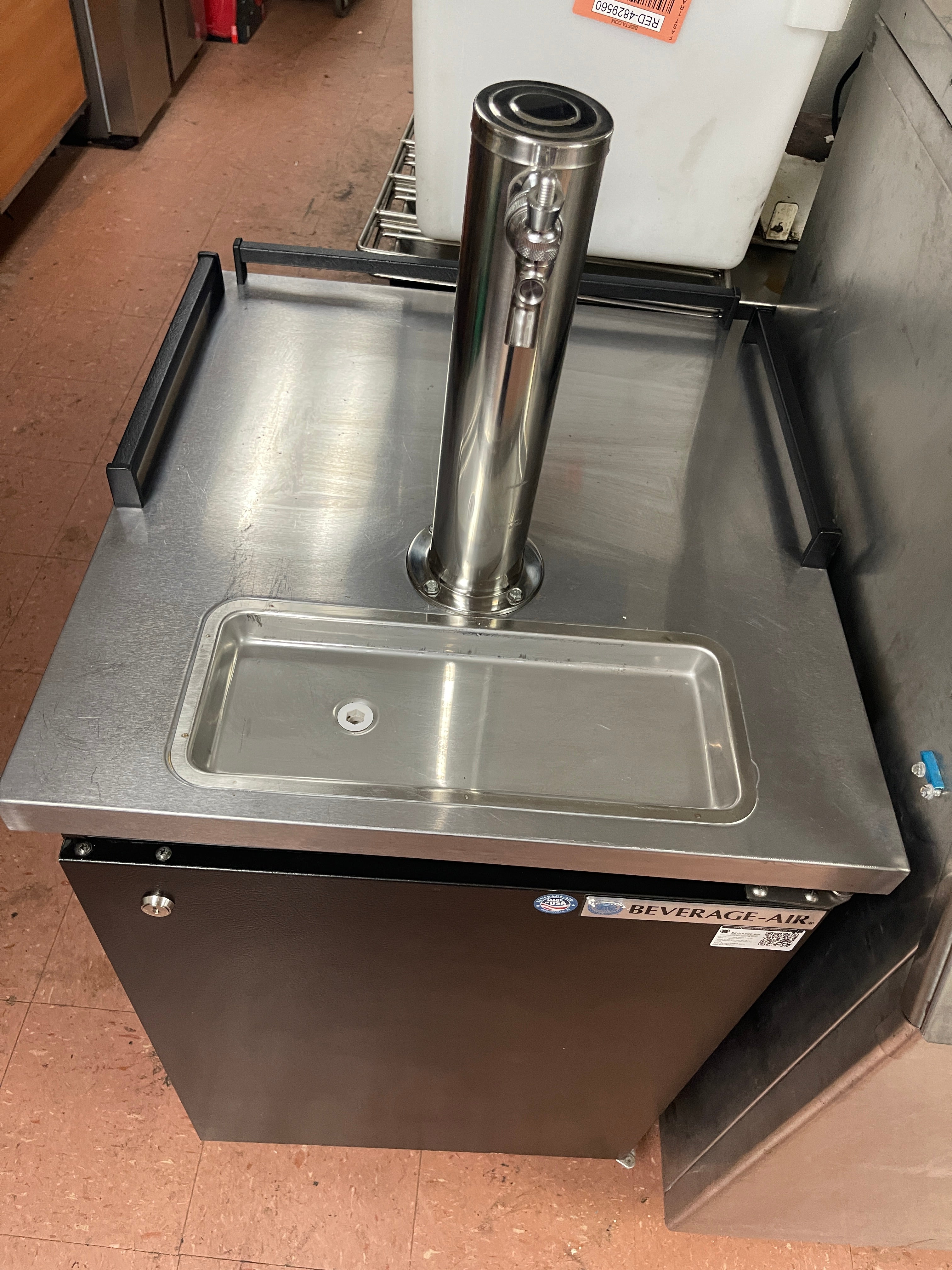 Used Beverage-Air BM23HC-B-WINE Kegerator Wine Dispenser 1/2 Keg Capacity 120V