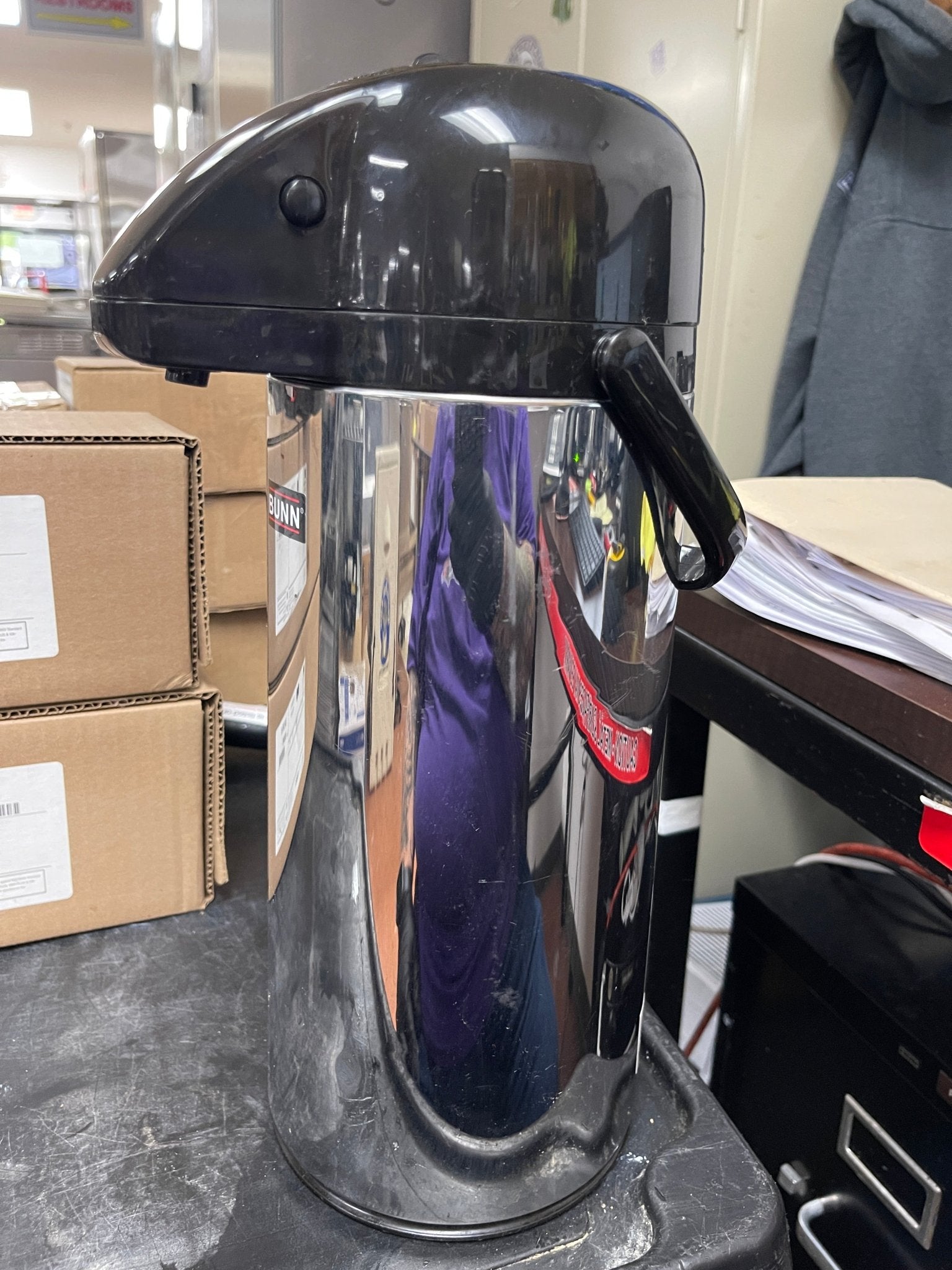 Used Bunn 28696.0002 Push Button Airpot Coffee Server Dispenser 2.15 Liter - Falcon Restaurant Supply - 3