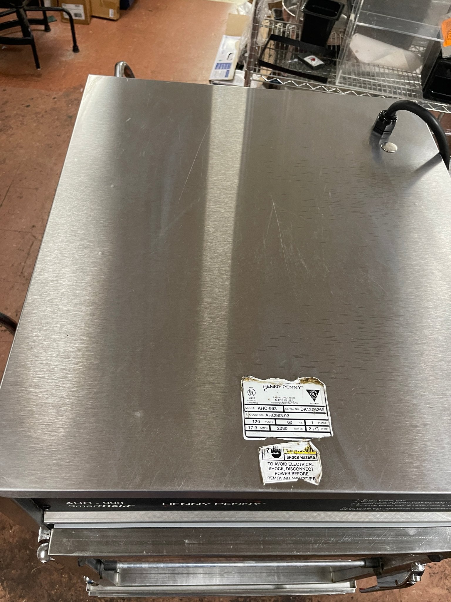 Used Henny Penny AHC - 993 Humidified Heated Pass Thru Holding Cabinet 120V - Falcon Restaurant Supply - 6