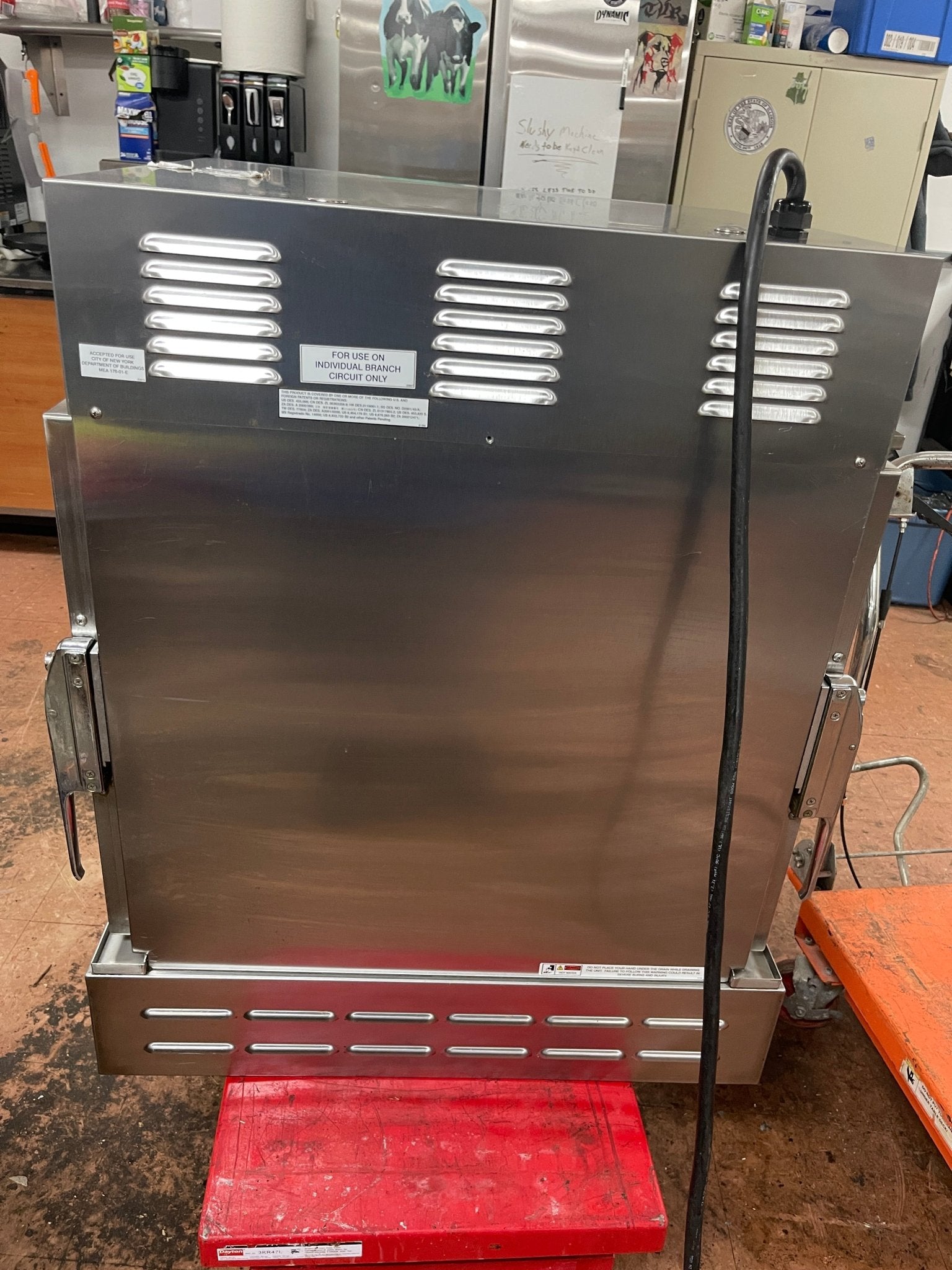 Used Henny Penny AHC - 993 Humidified Heated Pass Thru Holding Cabinet 120V - Falcon Restaurant Supply - 5