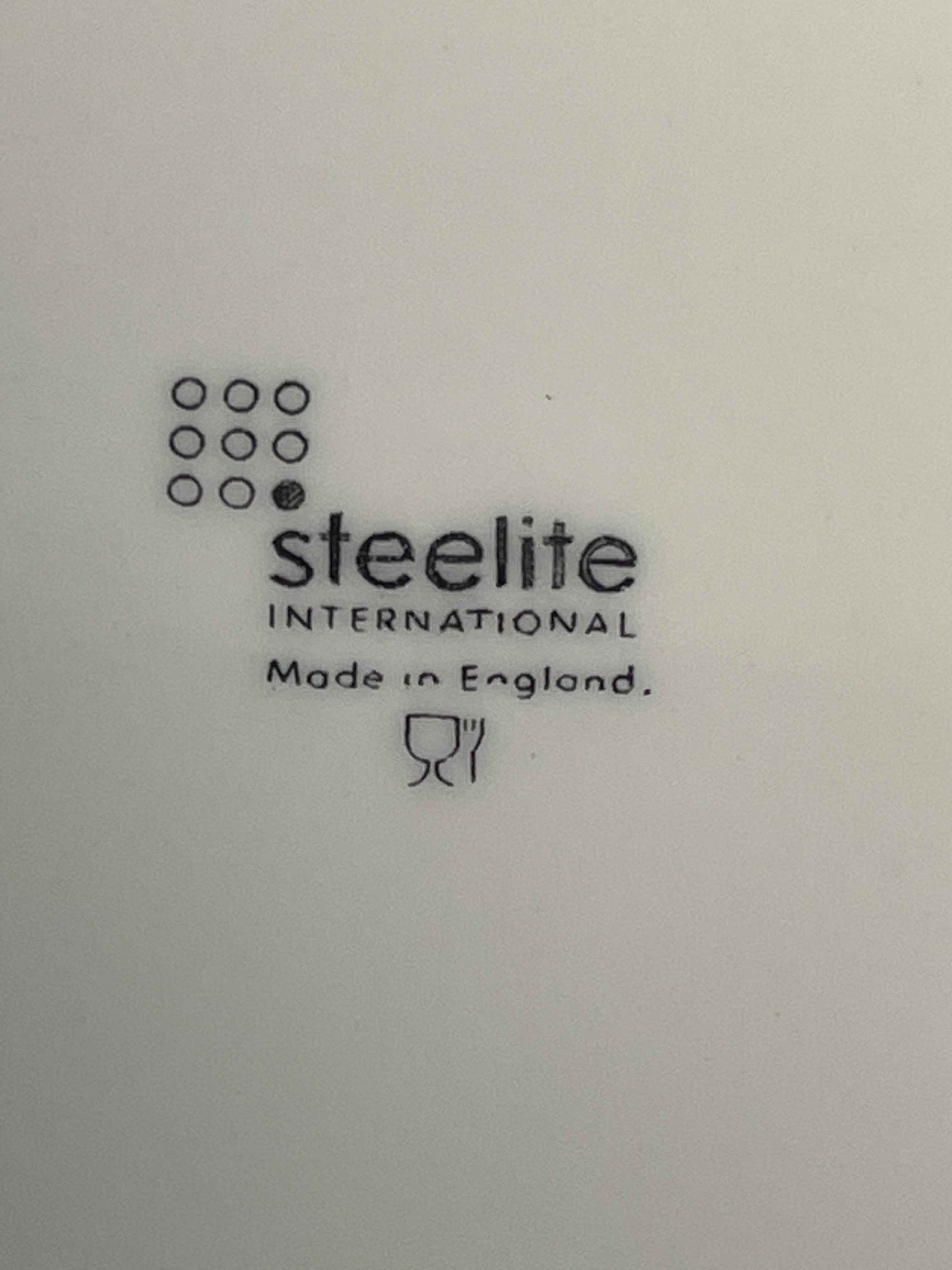 Used 6-1/4" Steelite Ambassador Burgundy China Plates Case of 36