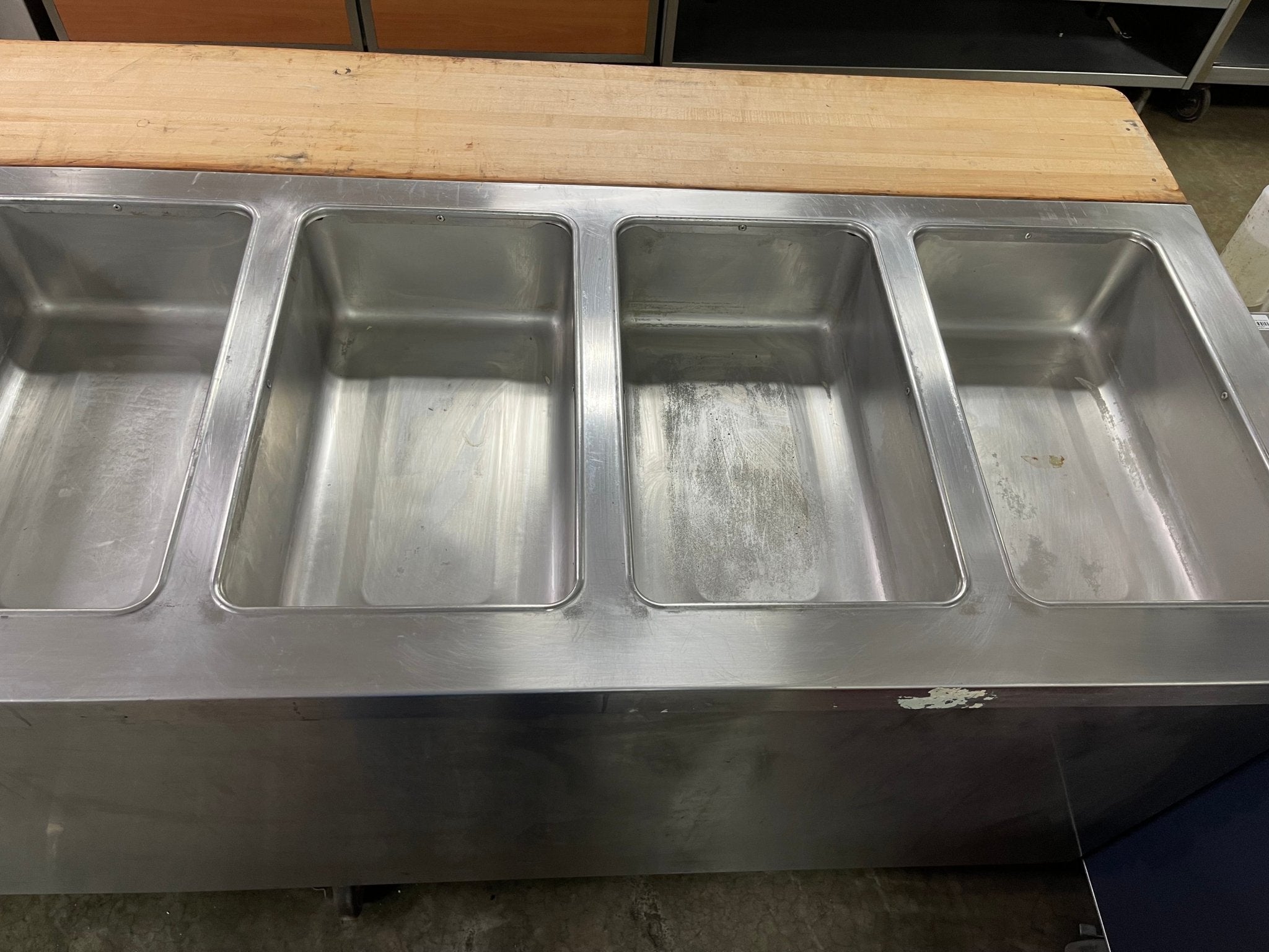 Used Duke E - 6 - CBSS_208/60/1 Thurmaduke Steam Table w/ 6 Wells & Undershelf, 240v - Falcon Restaurant Supply - 5