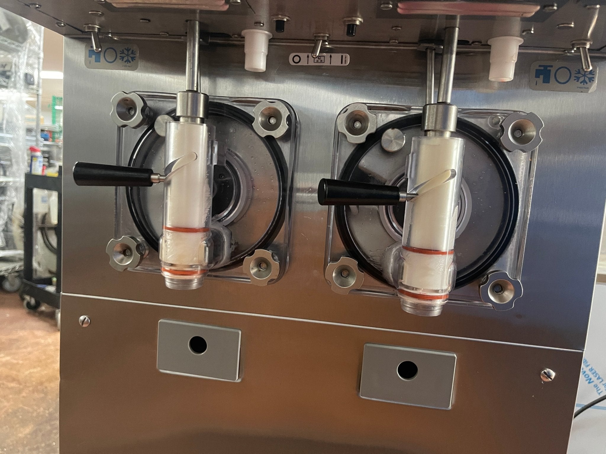 Used 2018 Taylor 432 - 27 2 Flavor Frozen Beverage Freezer Slushie 208/230V - Falcon Restaurant Supply - 8