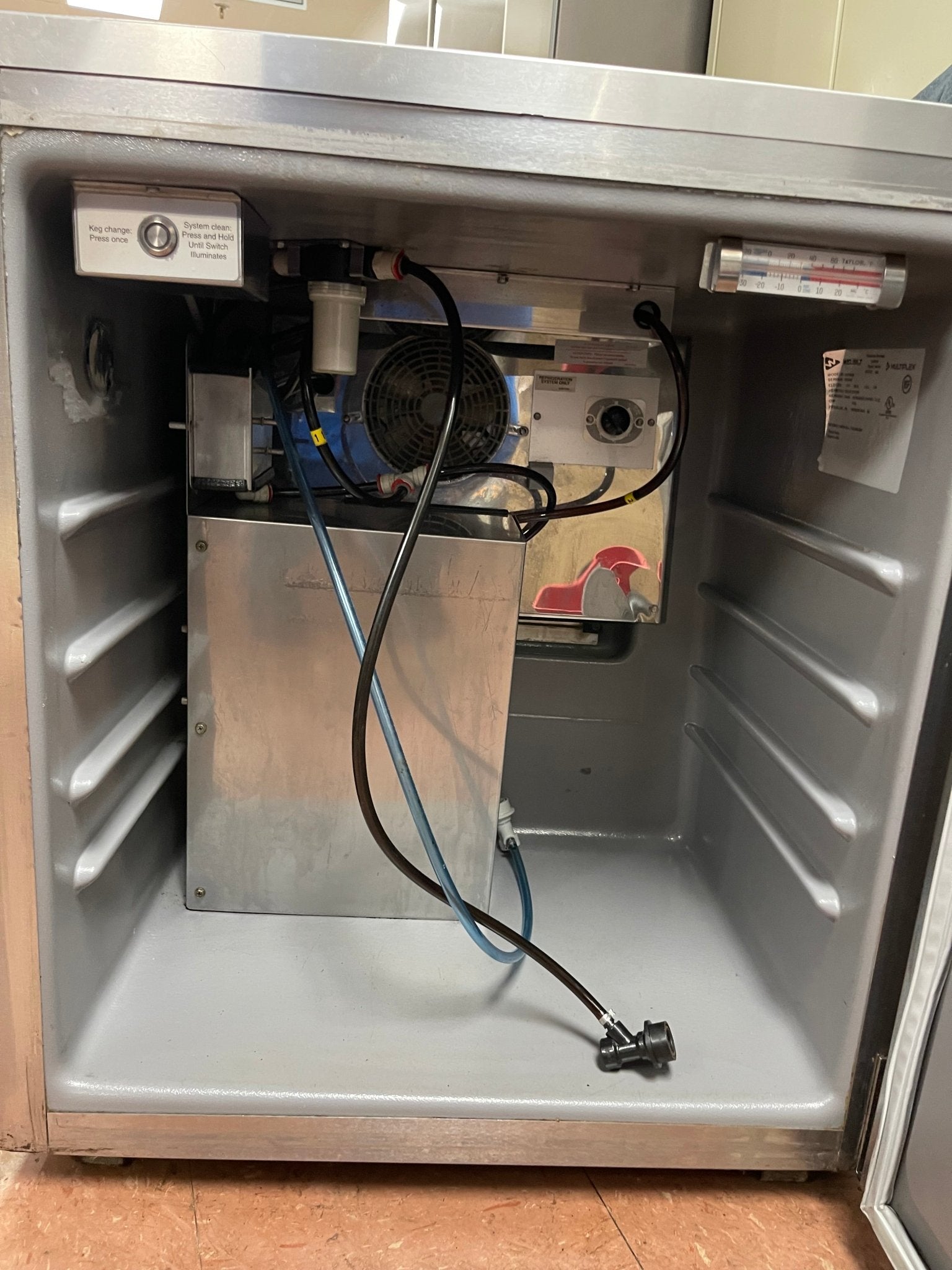 Used Welbilt Multiplex ND21RS00B Nitrogen Beverage Dispenser 120V - SB