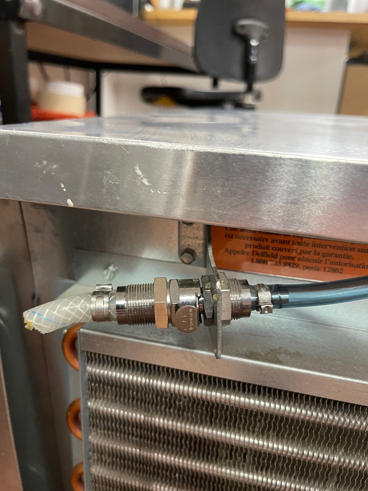 Used Welbilt Multiplex ND21RS00B Nitrogen Beverage Dispenser 120V - SB - Falcon Restaurant Supply - 9