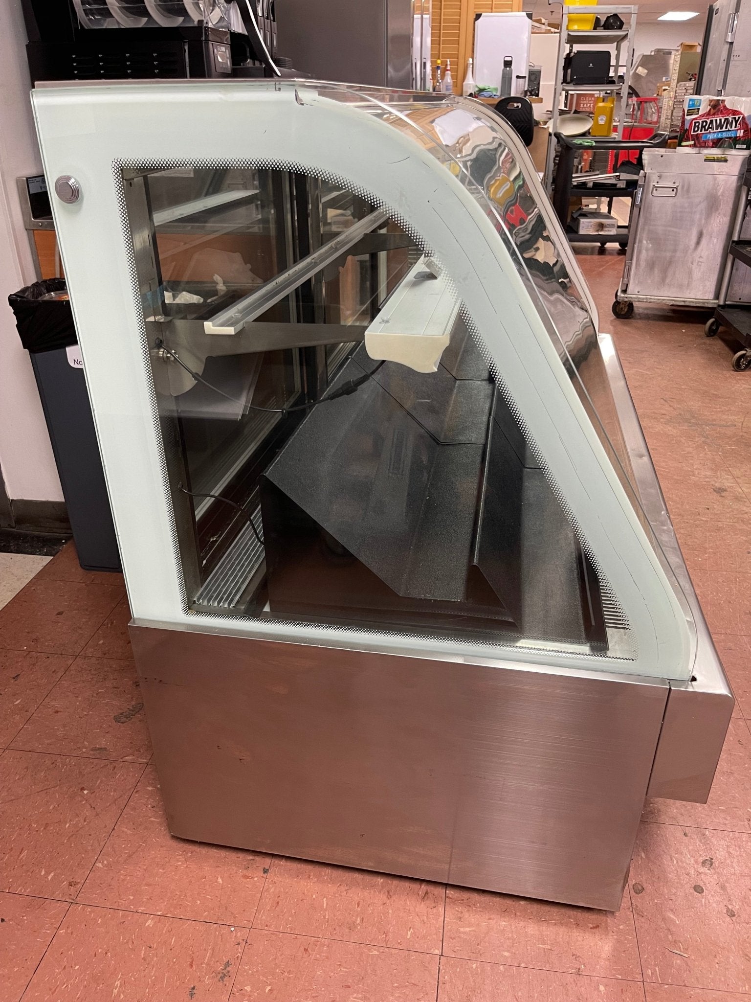 Used Spartan BCB72 Curved Glass Refrigerated Deli Display Case 120V - Falcon Restaurant Supply - 4