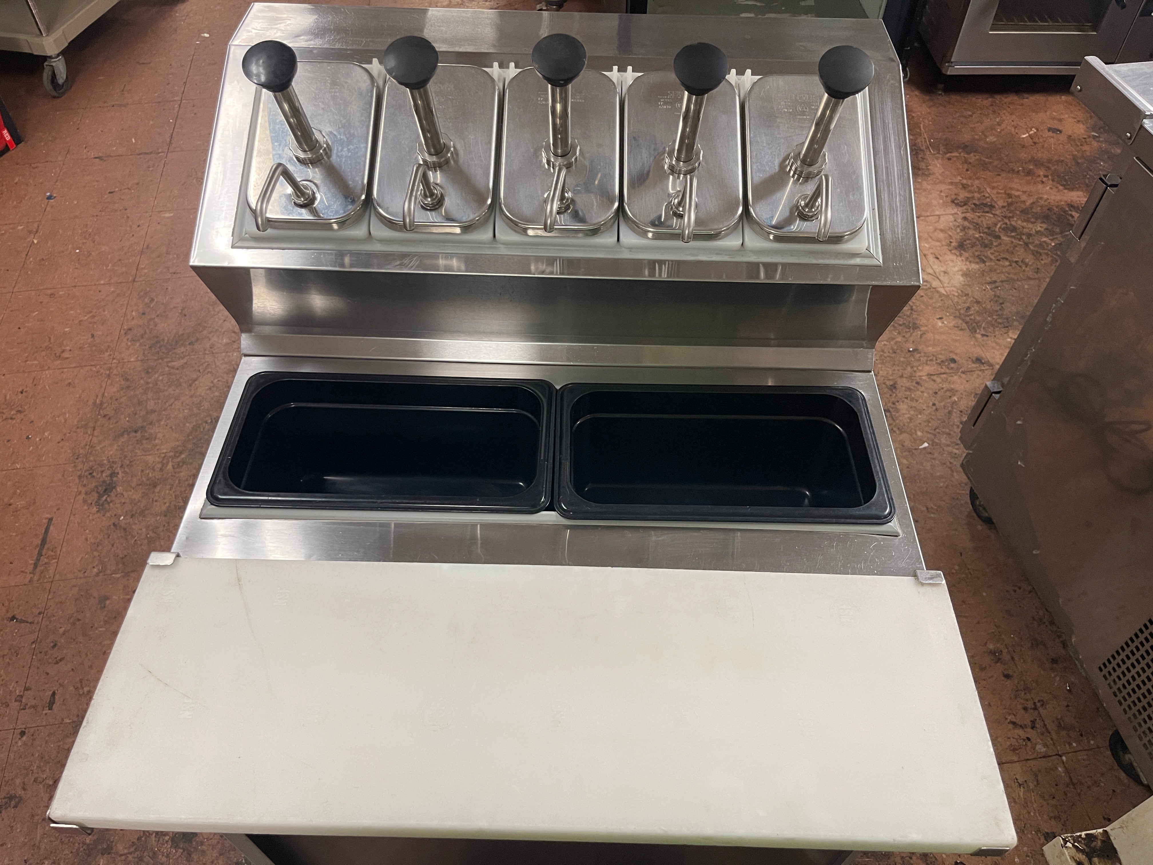 Used Silver King SKF2A/C5 Refrigerated Ice Cream Topping Fountainette 115V