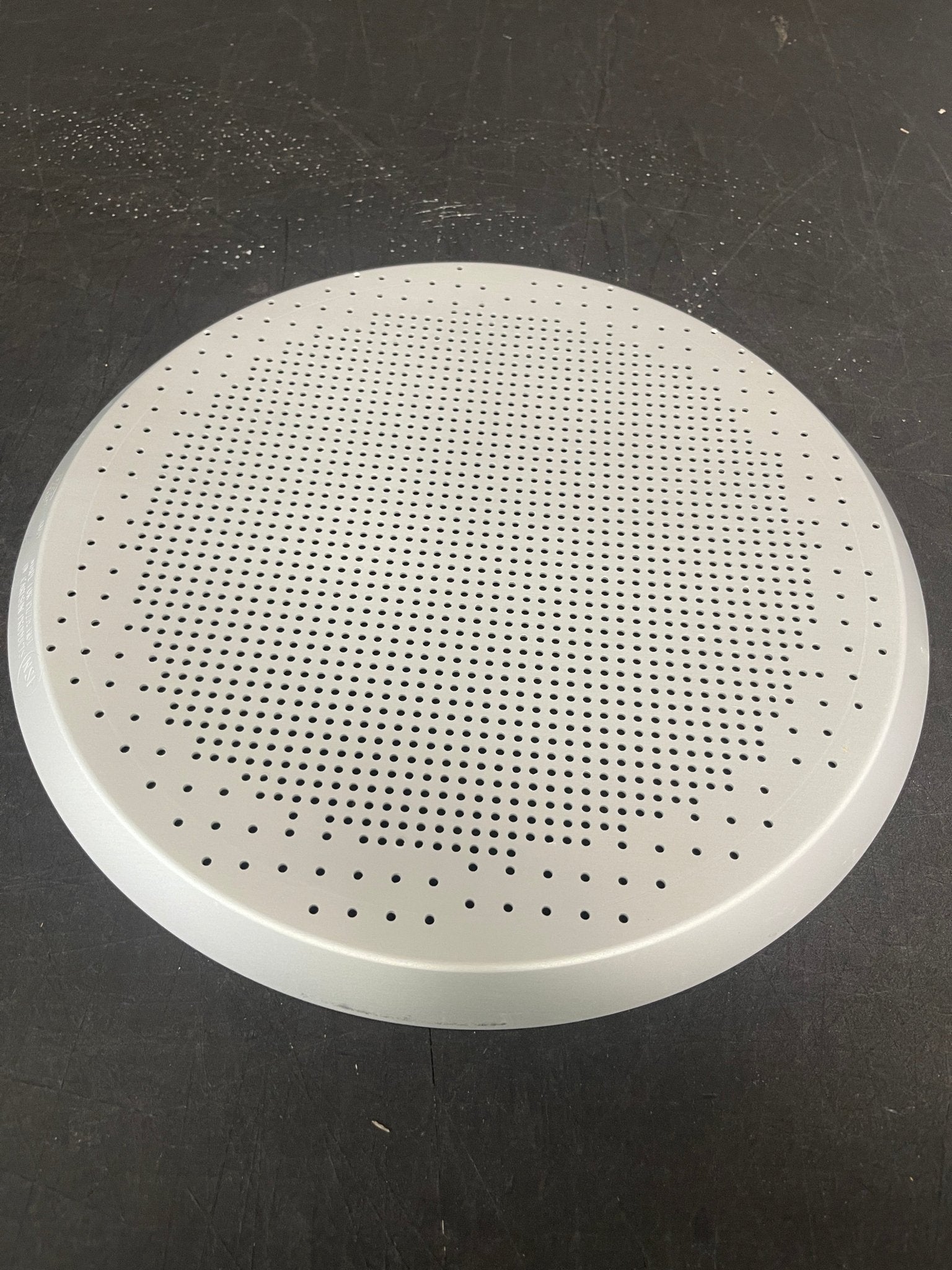 New 15" Carlson Large Perforated Pizza Hut Pizza Pan - Falcon Restaurant Supply - 2