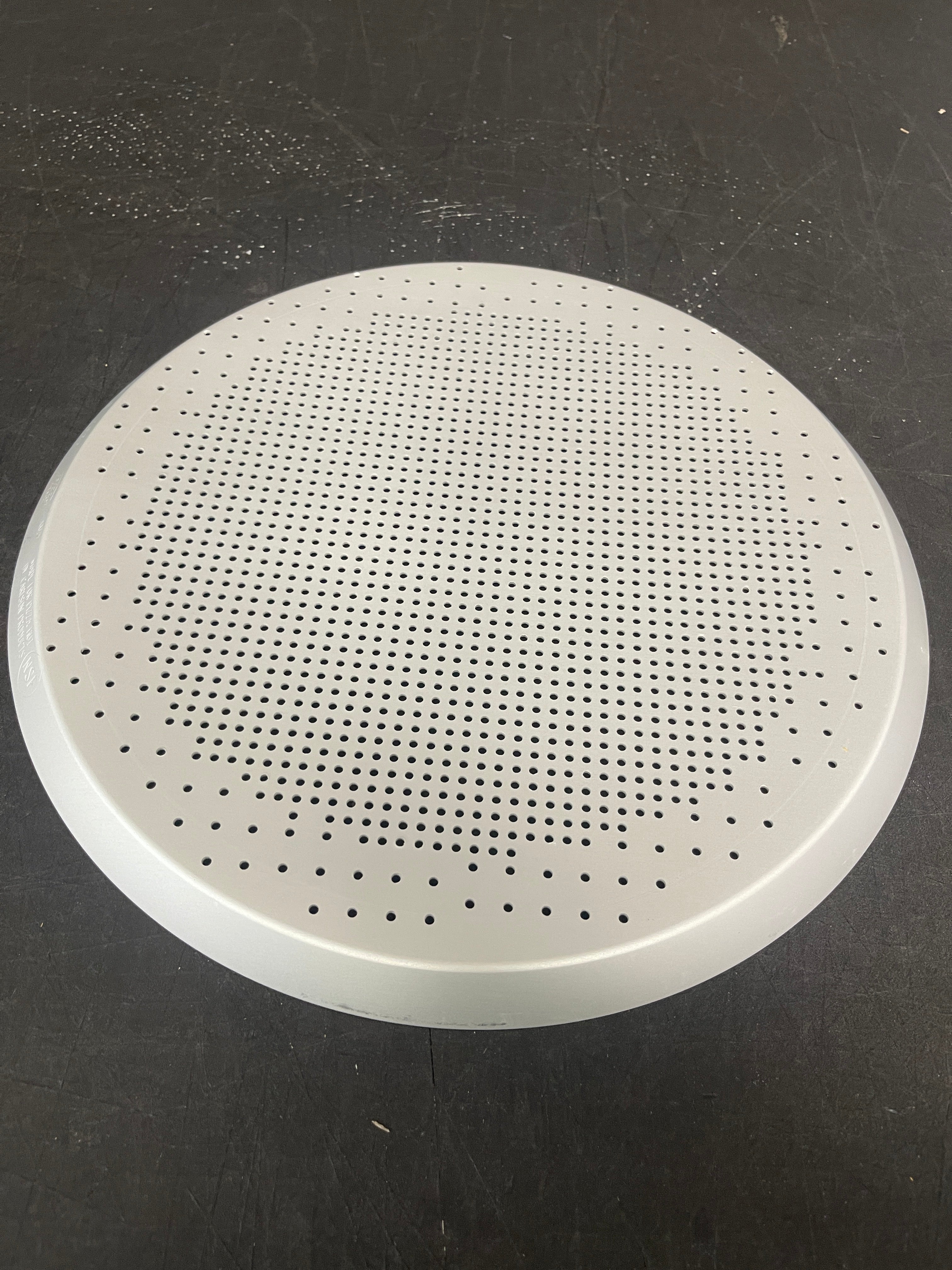 New 15" Carlson Large Perforated Pizza Hut Pizza Pan