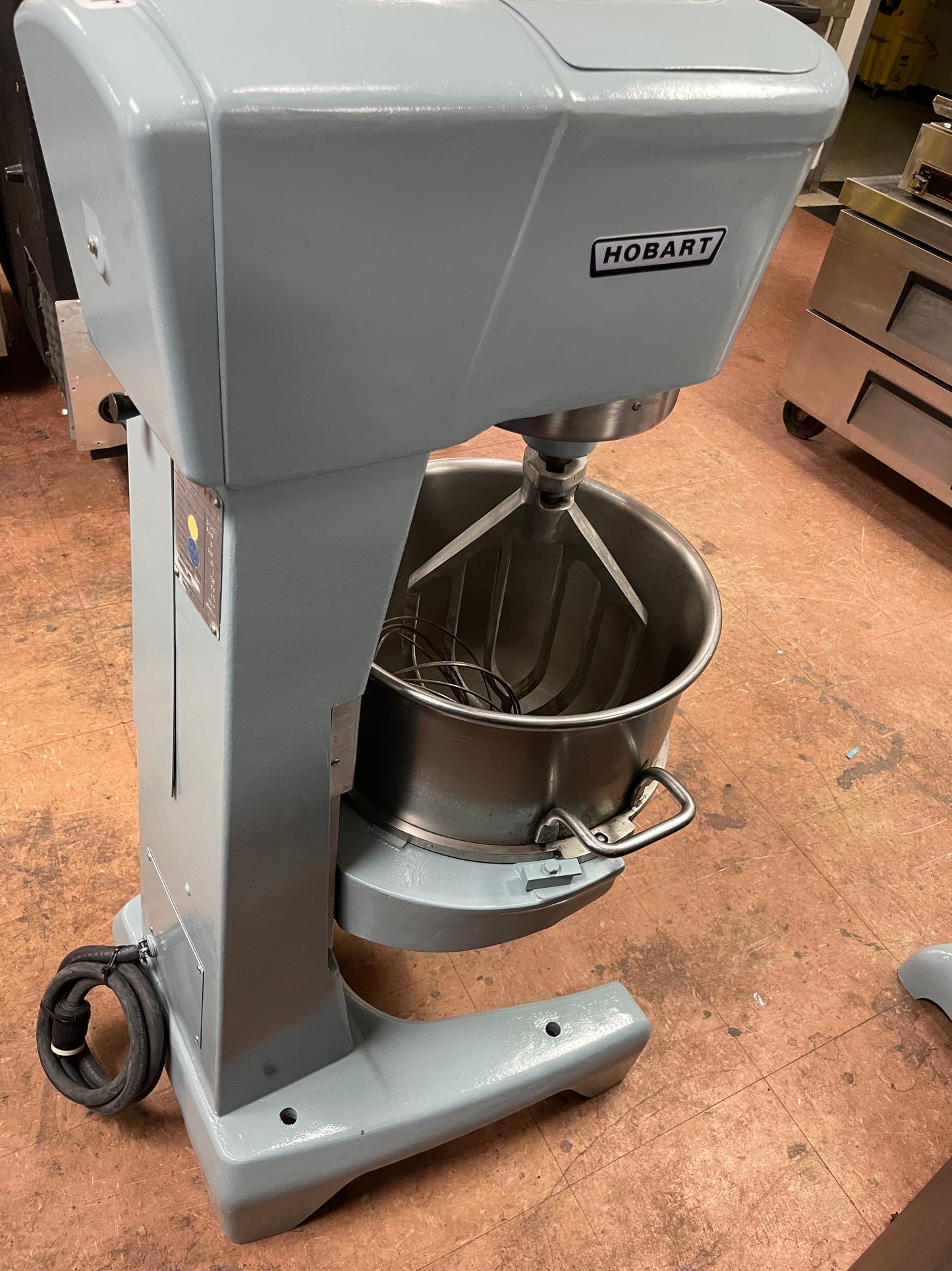 Used Hobart D-300 30qt Commercial Floor Stand Mixer 208V - JS