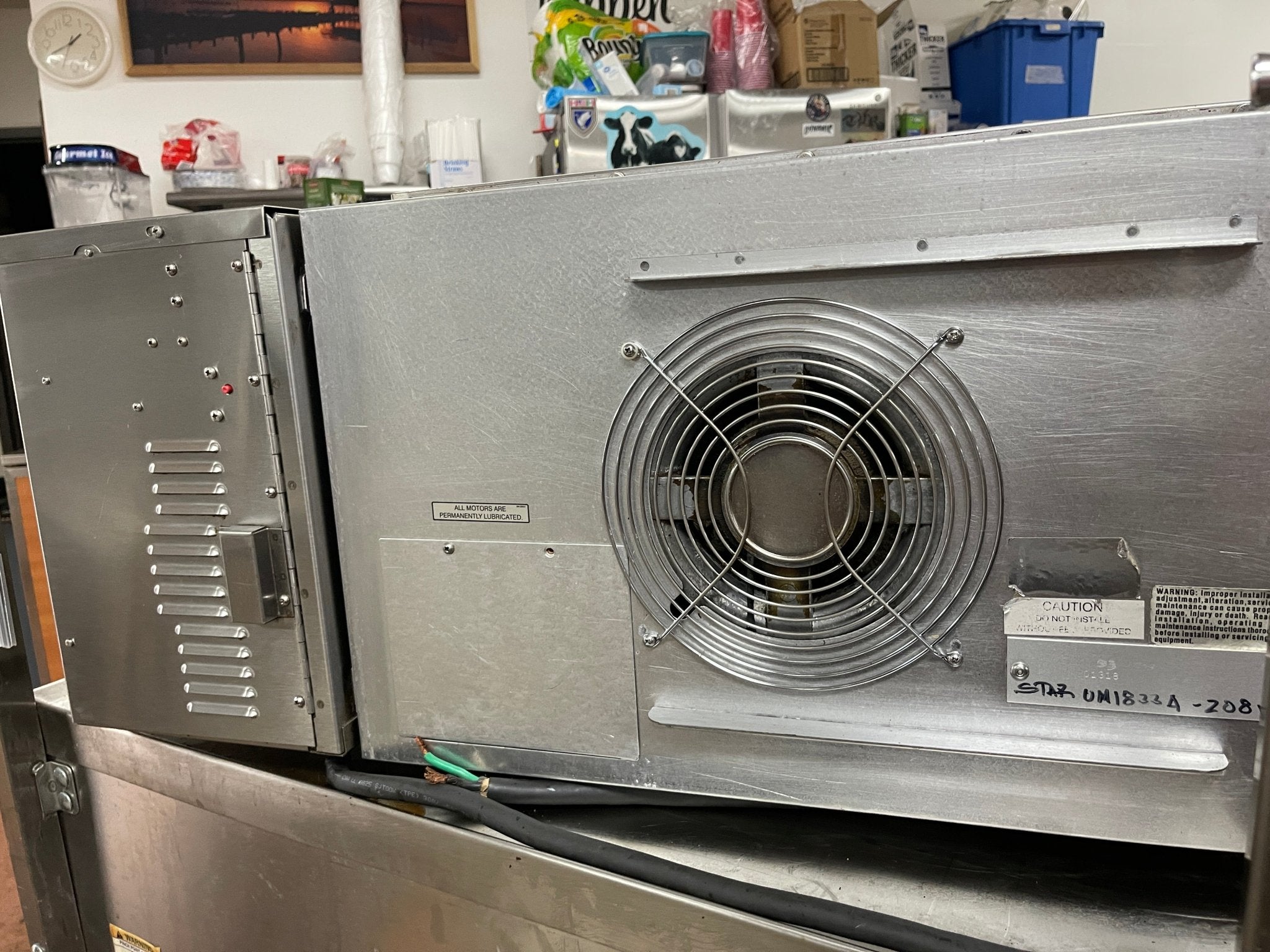 Used Star UM1833A Ultra - Max Impingement Conveyor Electric Pizza Oven 208V - Falcon Restaurant Supply - 9