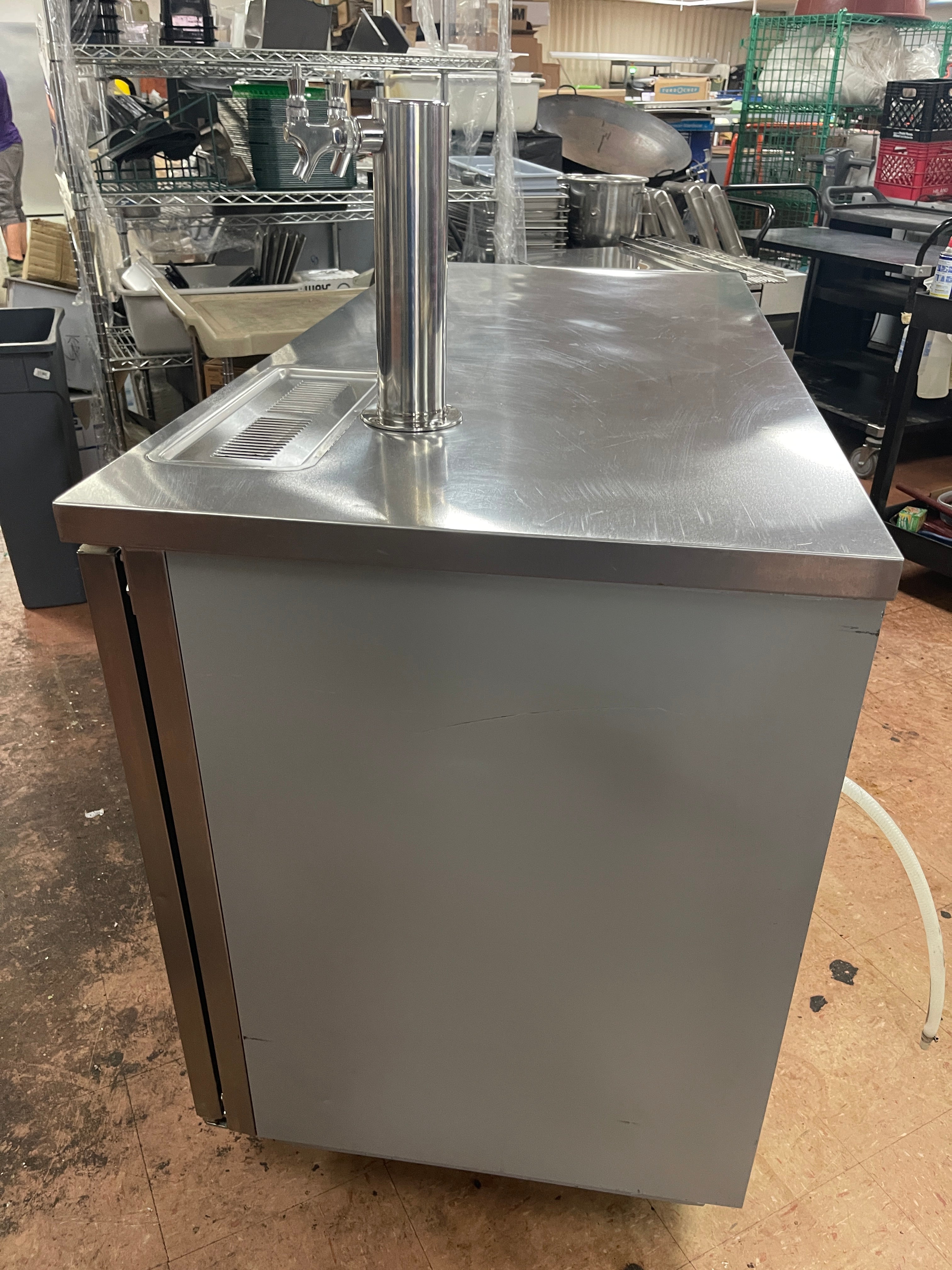 Used Beverage Air DD58G-1 Stainless Steel Kegerator/Glass Door Refrigerator 115V