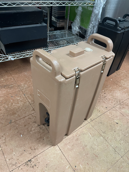 Used Cambro 500LCD 4.75 Gallon Insulated Beverage Dispenser