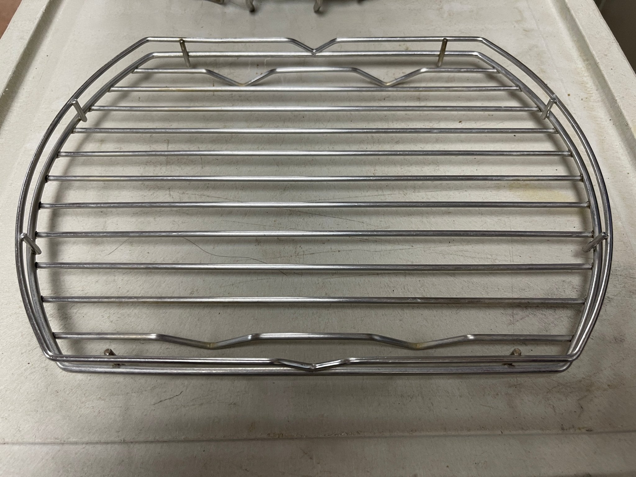 Used Winston PS2837 - 1 Fryer Quarter Rack Stainless Wire Frying Rack - Falcon Restaurant Supply - 1