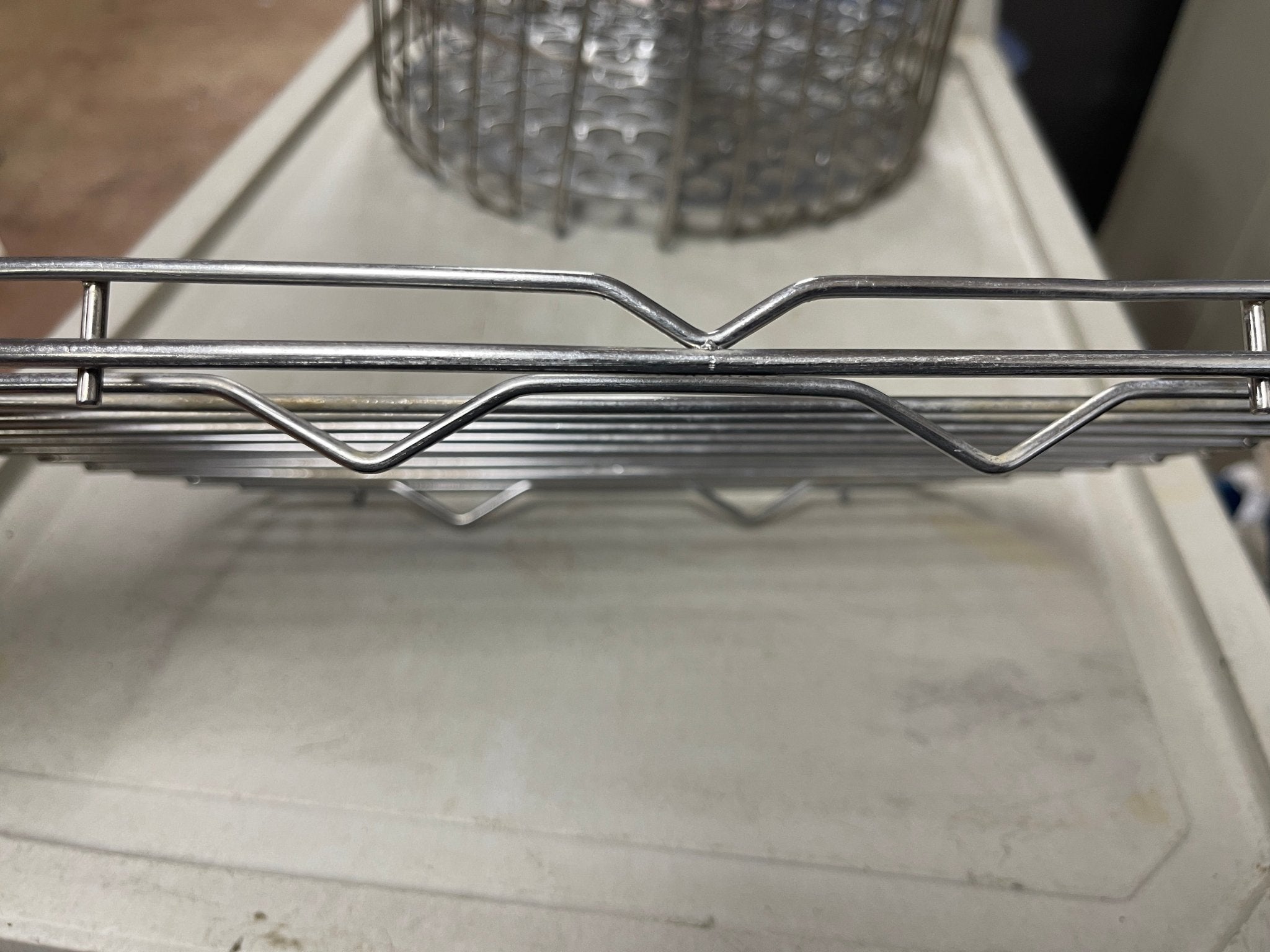 Used Winston PS2837 - 1 Fryer Quarter Rack Stainless Wire Frying Rack - Falcon Restaurant Supply - 3