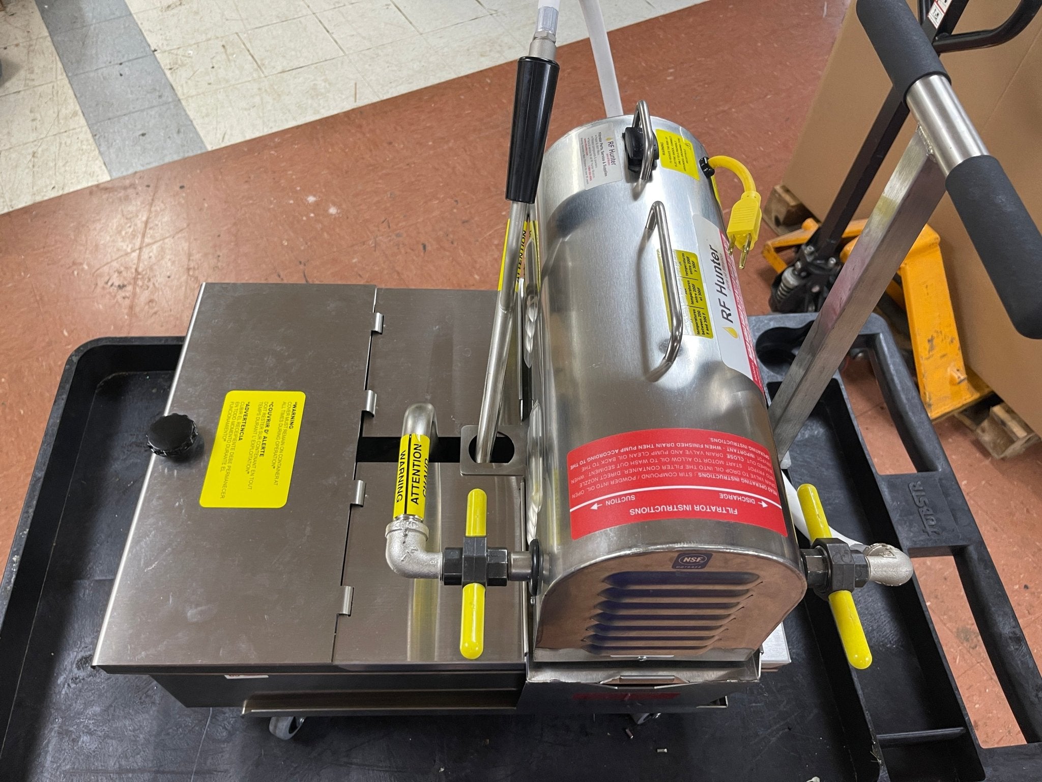 Used RF Hunter ECCO ONE 65lb Capacity Fryer Oil Filter System 120V - Falcon Restaurant Supply - 6