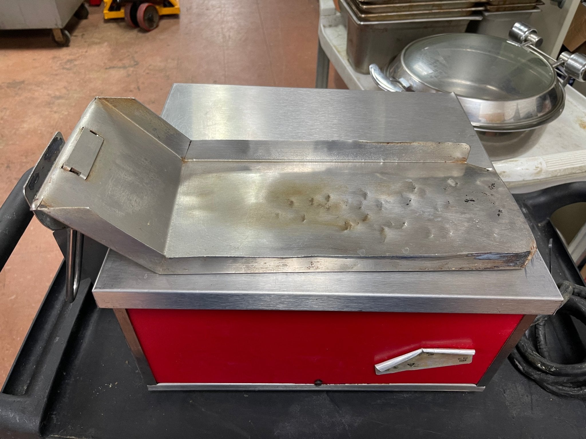 Used Hatco TF - 2005 Electric Cheese Melter Toaster Warmer Finisher 240V - Falcon Restaurant Supply - 3