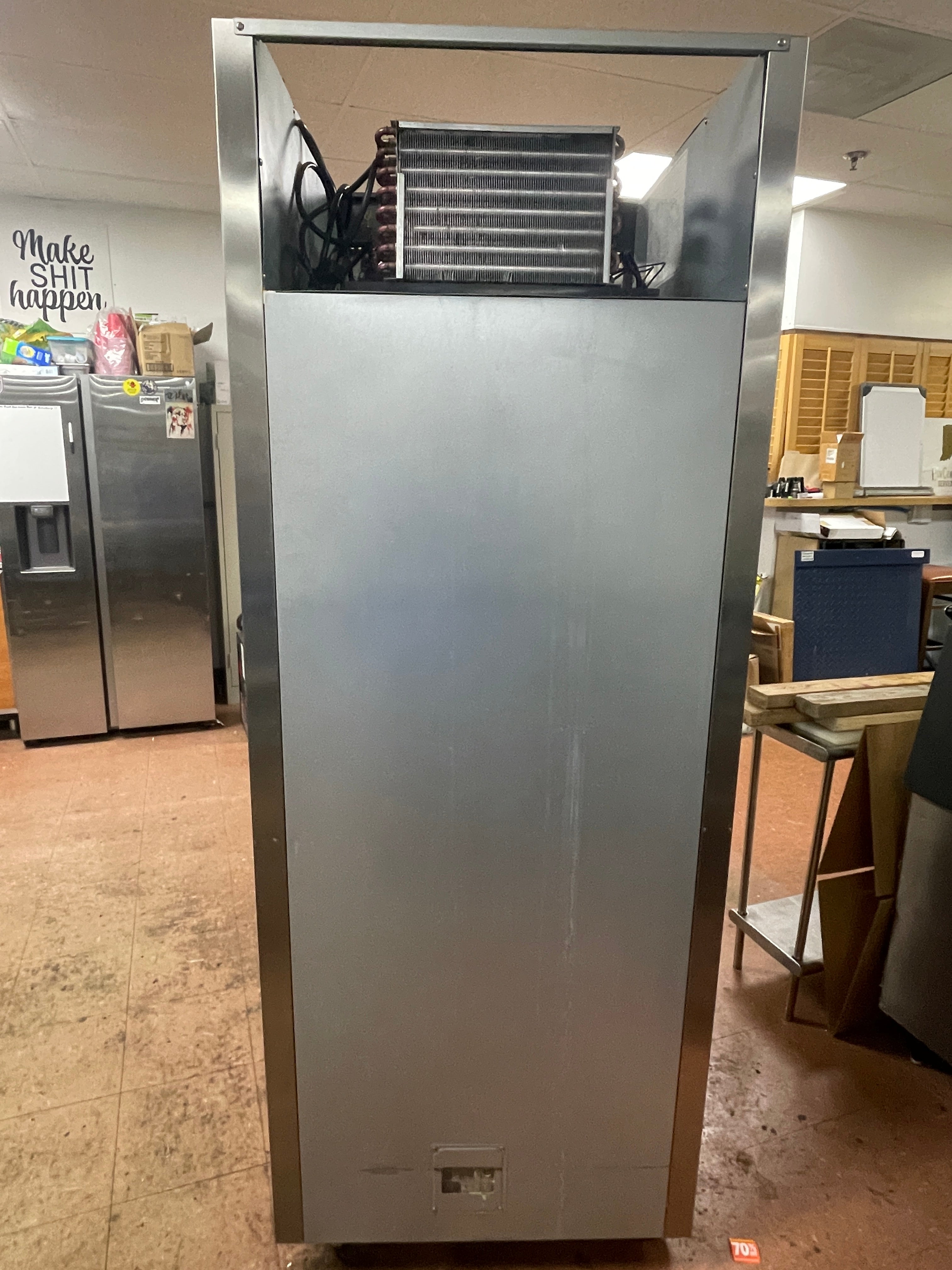 Used Everest ESR1 29.25" 1 Section Solid Door Reach-In Refrigerator As-Is 120V