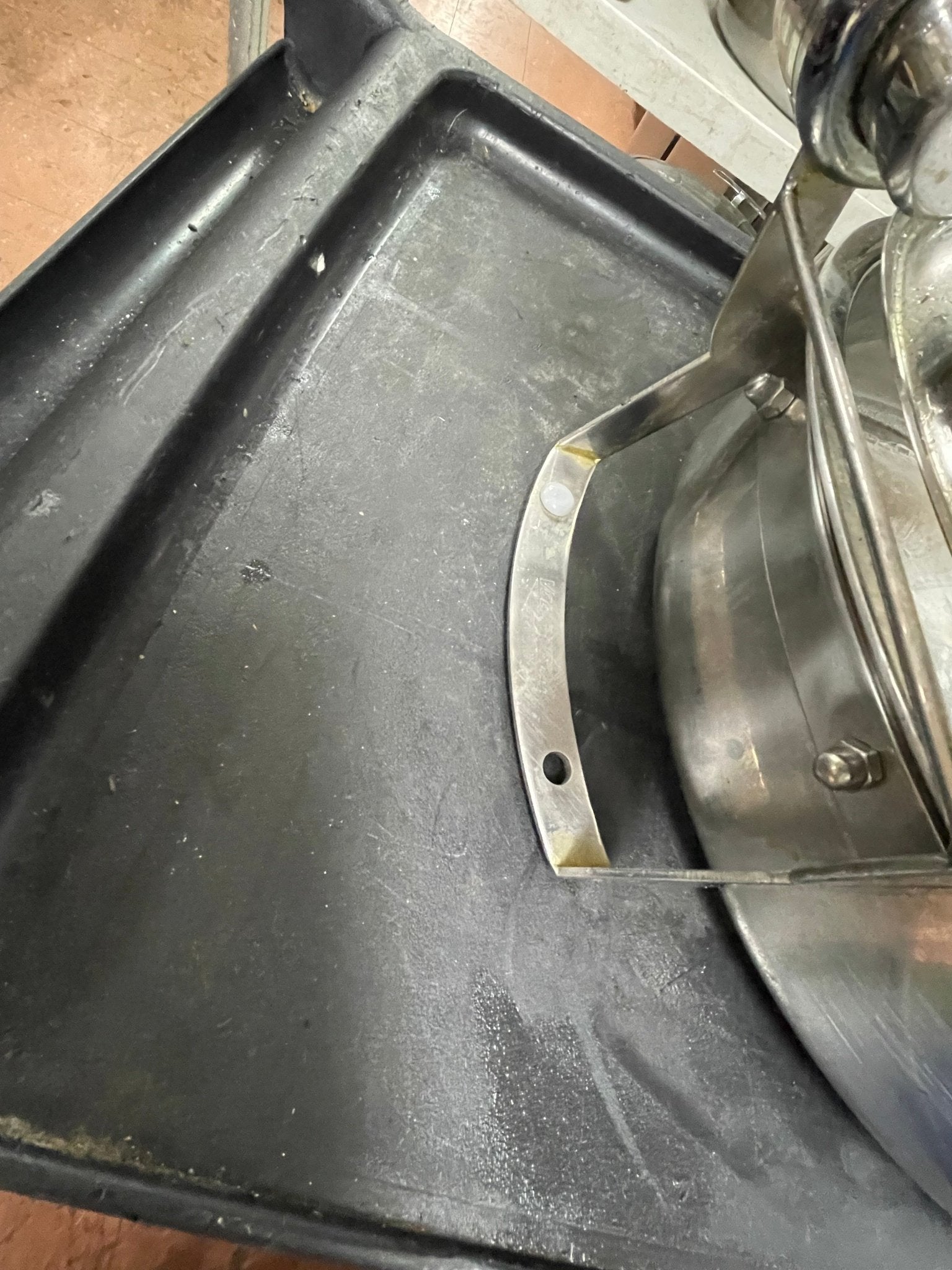 Used Vollrath 46125 6qt Intrigue Glass Top Stainless Steel Round Induction Chafer Pan