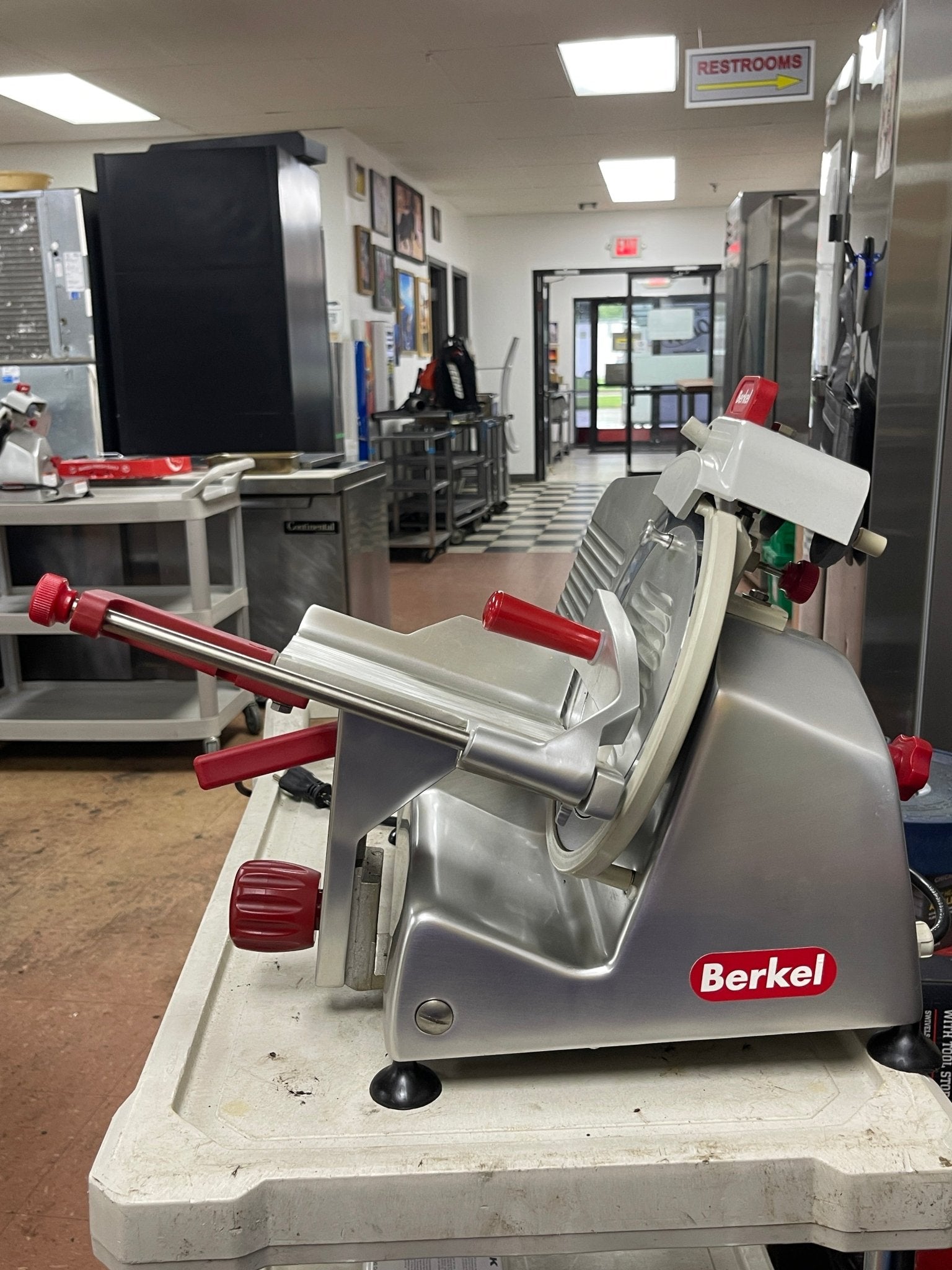 Used Berkel 823E - PLUS 9" Manual Deli Meat Cheese Slicer 120V - Falcon Restaurant Supply - 5