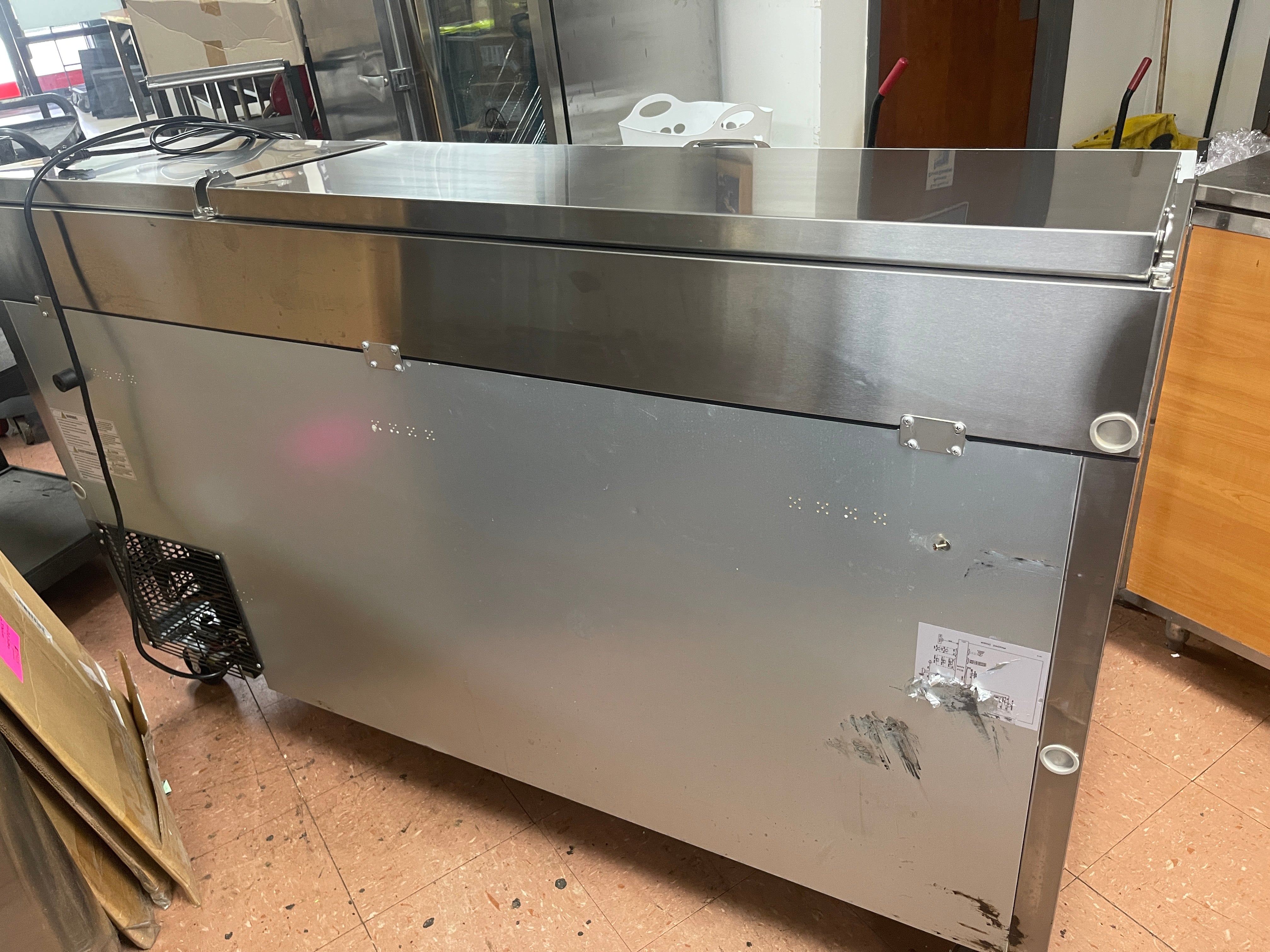 Used 67" Turbo Air TPR-67SD-D2-N Pizza Prep Table with 1 Door and 2 Drawers 115V - WO1
