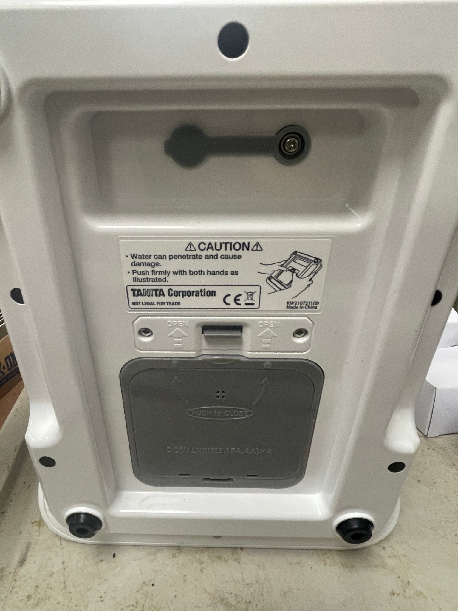 Used Tanita KW - 210 Digital 22lb Kitchen Scale with A/C Adapter - WO1 - Falcon Restaurant Supply - 8