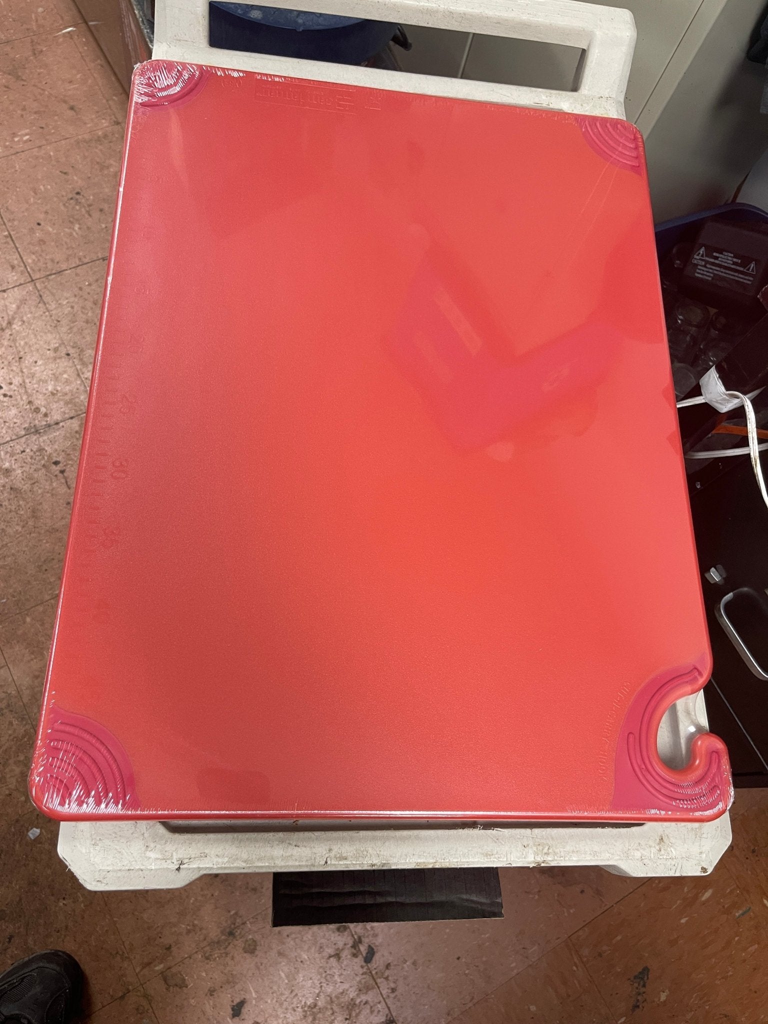 New 18" x 24" San Jamar CBG1824 Cutting Board with Hook - WO1 - Falcon Restaurant Supply - 1