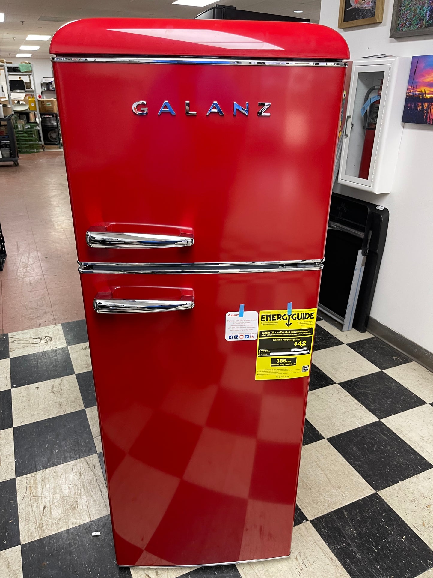 Galanz 7.5-cu Retro Top Freezer Refrigerator Frost Free in Red