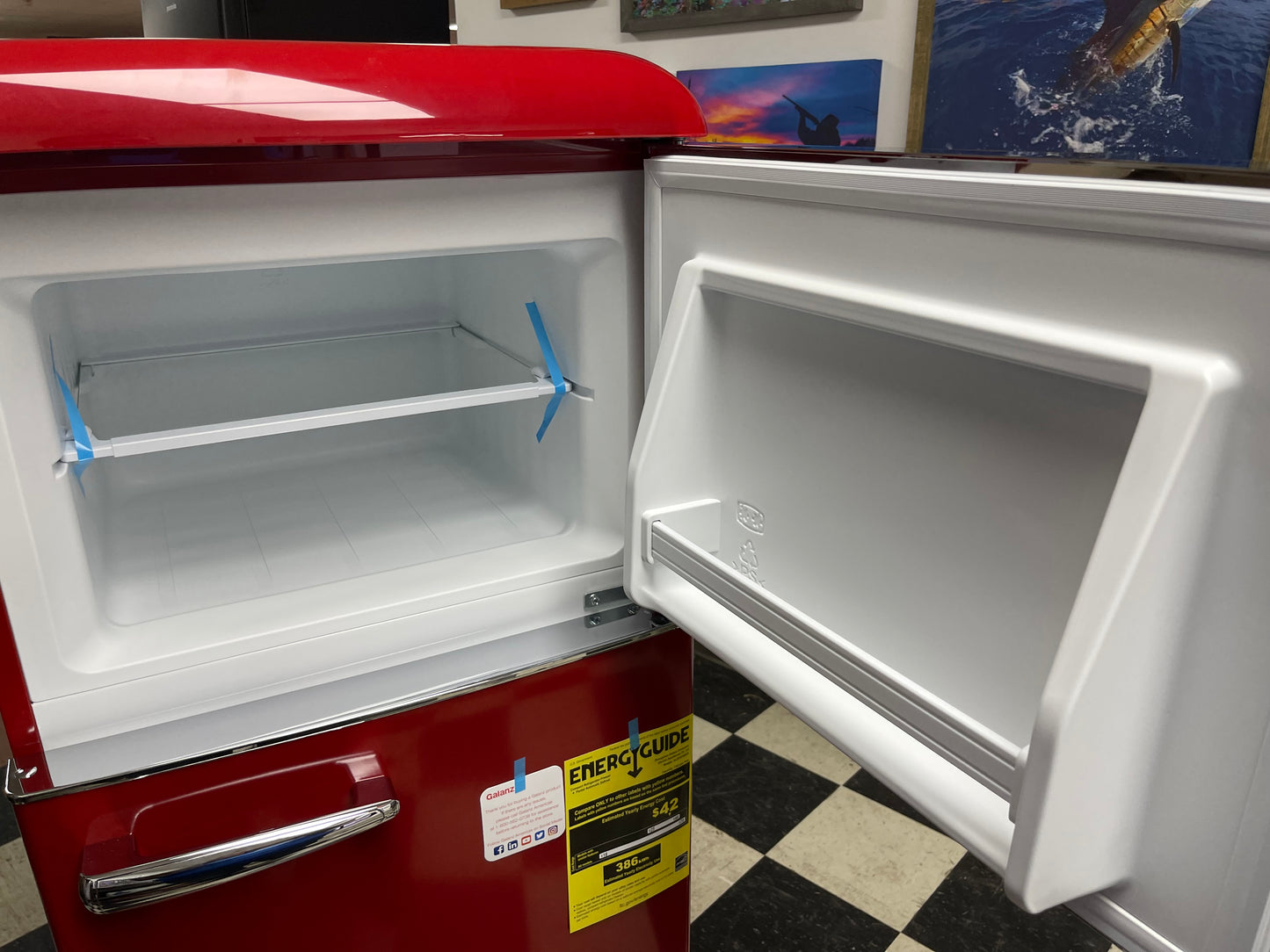 Galanz 7.5-cu Retro Top Freezer Refrigerator Frost Free in Red