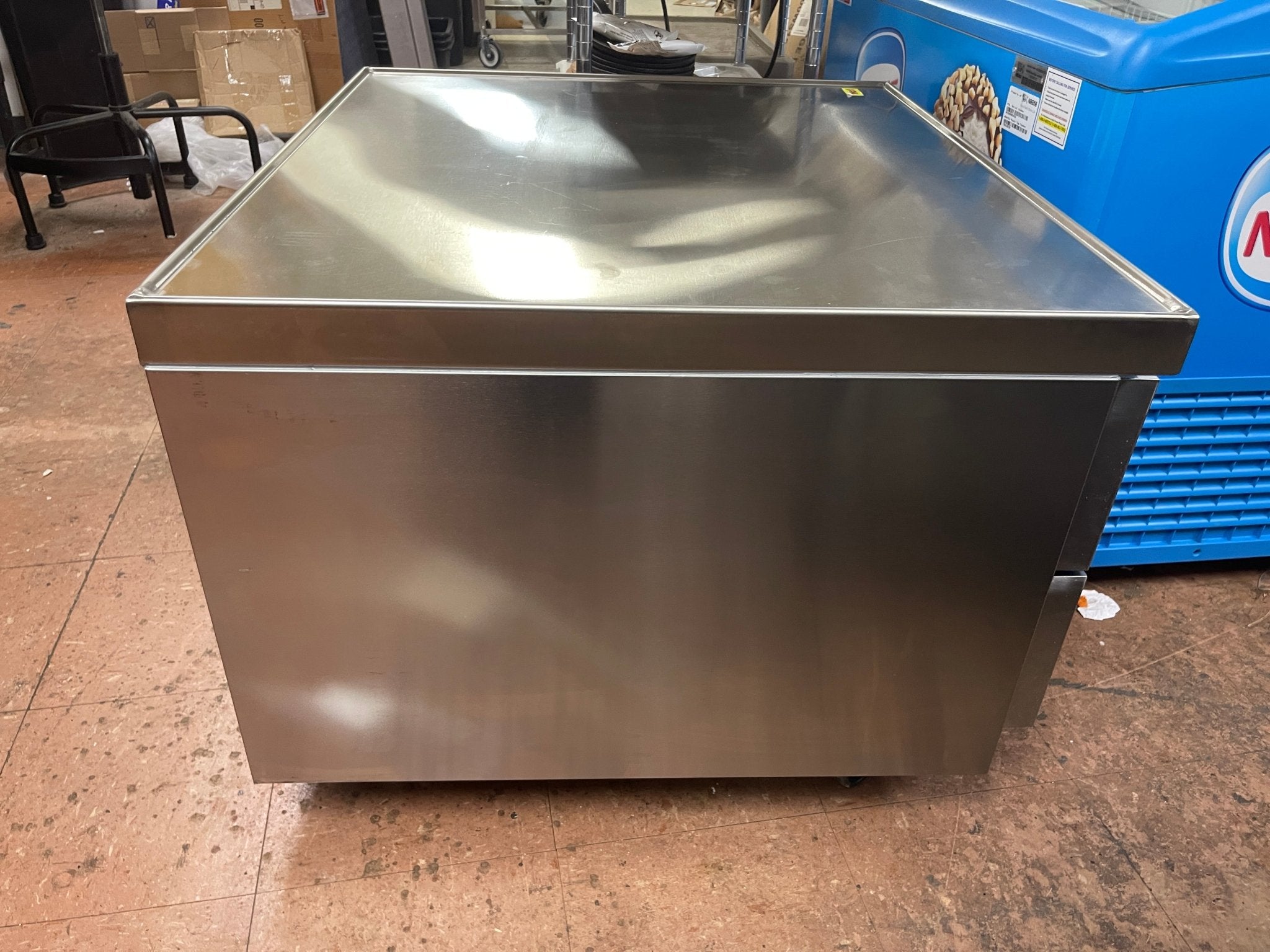 Used 36" Beverage - Air WTRCS36HC 2 Drawer Refrigerated Chef Base 115V - WO1 - Falcon Restaurant Supply - 3