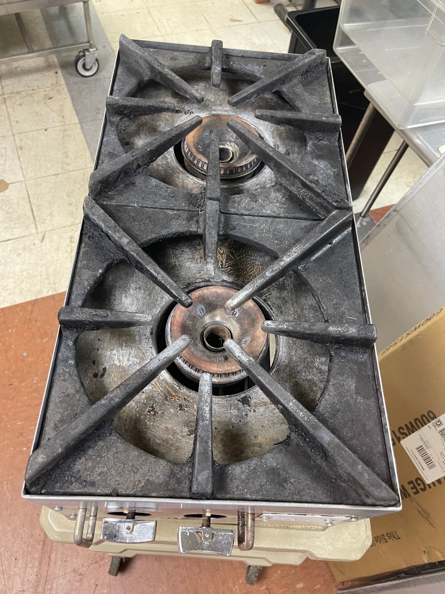 Used 2 Burner Countertop Natural Gas Hotplate - COZ - Falcon Restaurant Supply - 2