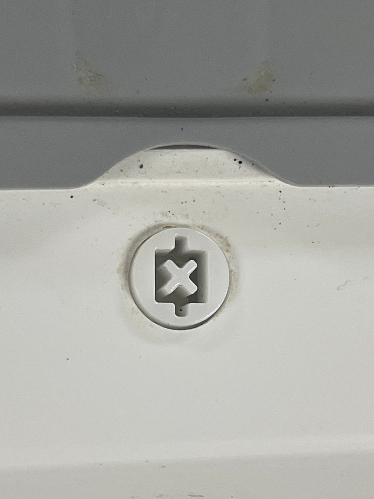 Used Sanis Traditional Double Roll Toilet Paper Dispenser Without Key - Coz - Falcon Restaurant Supply - 4