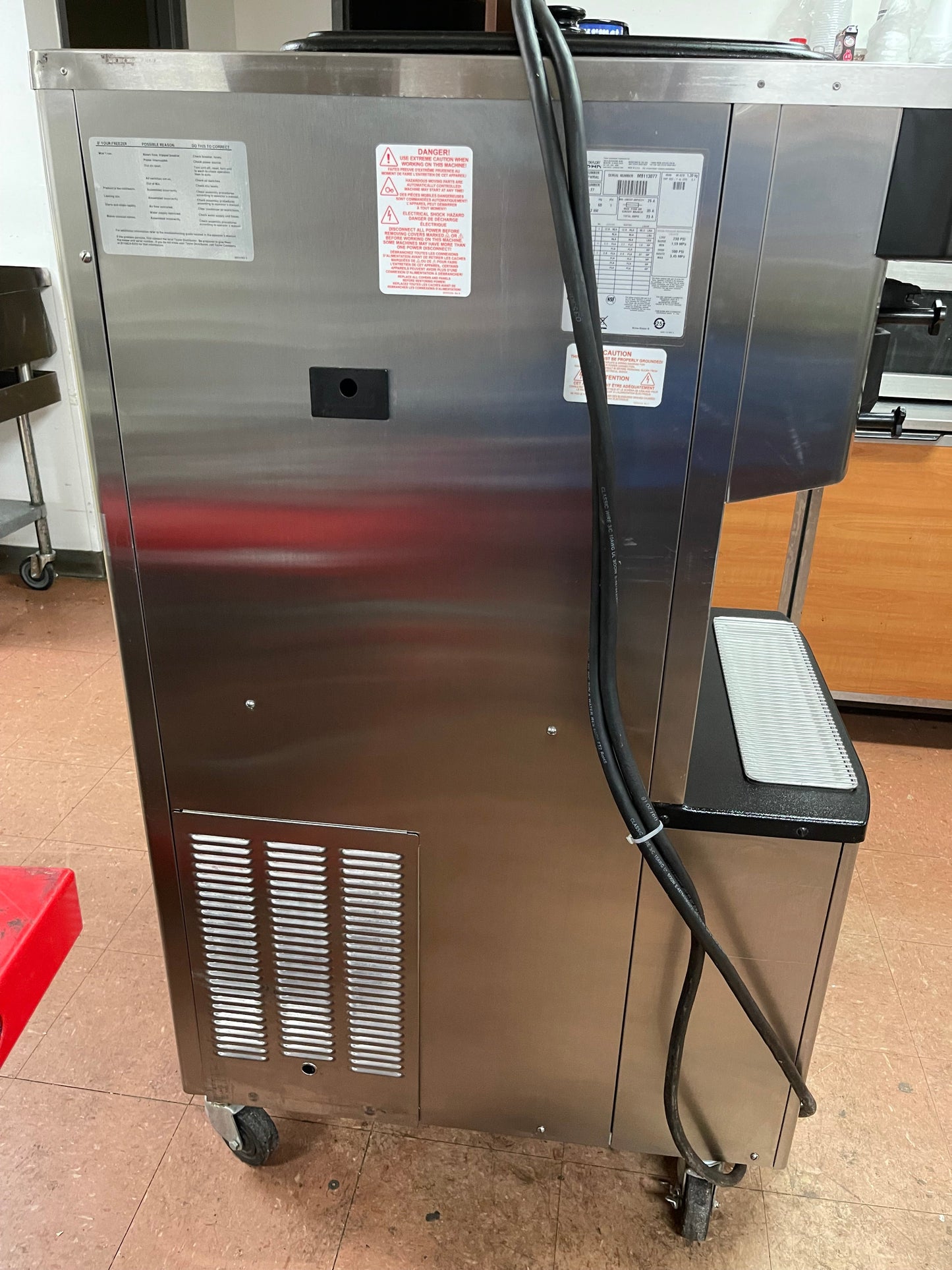 2018 Taylor C717-27 Soft Serve Freezer Twist Air Cooled Ice Cream Machine 1-Phase M8052638 - JS