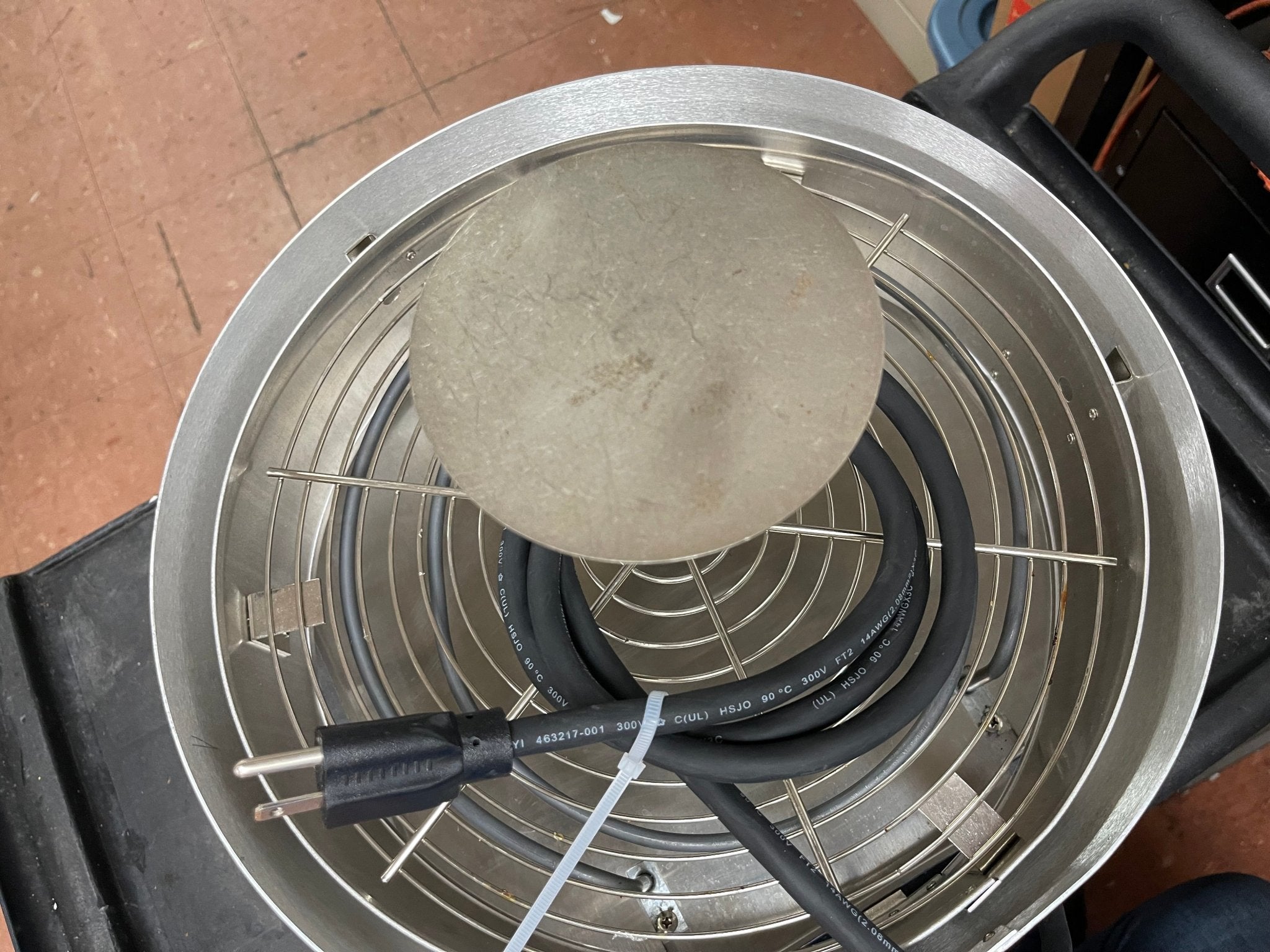 Used Wisco Model 630 - 1 Deli Platters Trays and Pizza Shrink Wrap Machine 120V - Falcon Restaurant Supply - 4