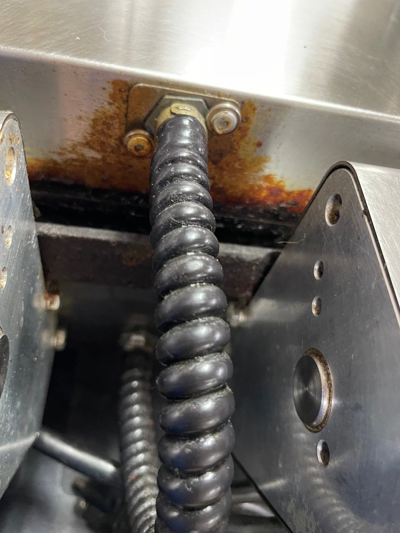 Used Star FGT141 E Pro - Max 2.0® Sandwich Grill Grooved Panini Press 220V - Falcon Restaurant Supply - 7