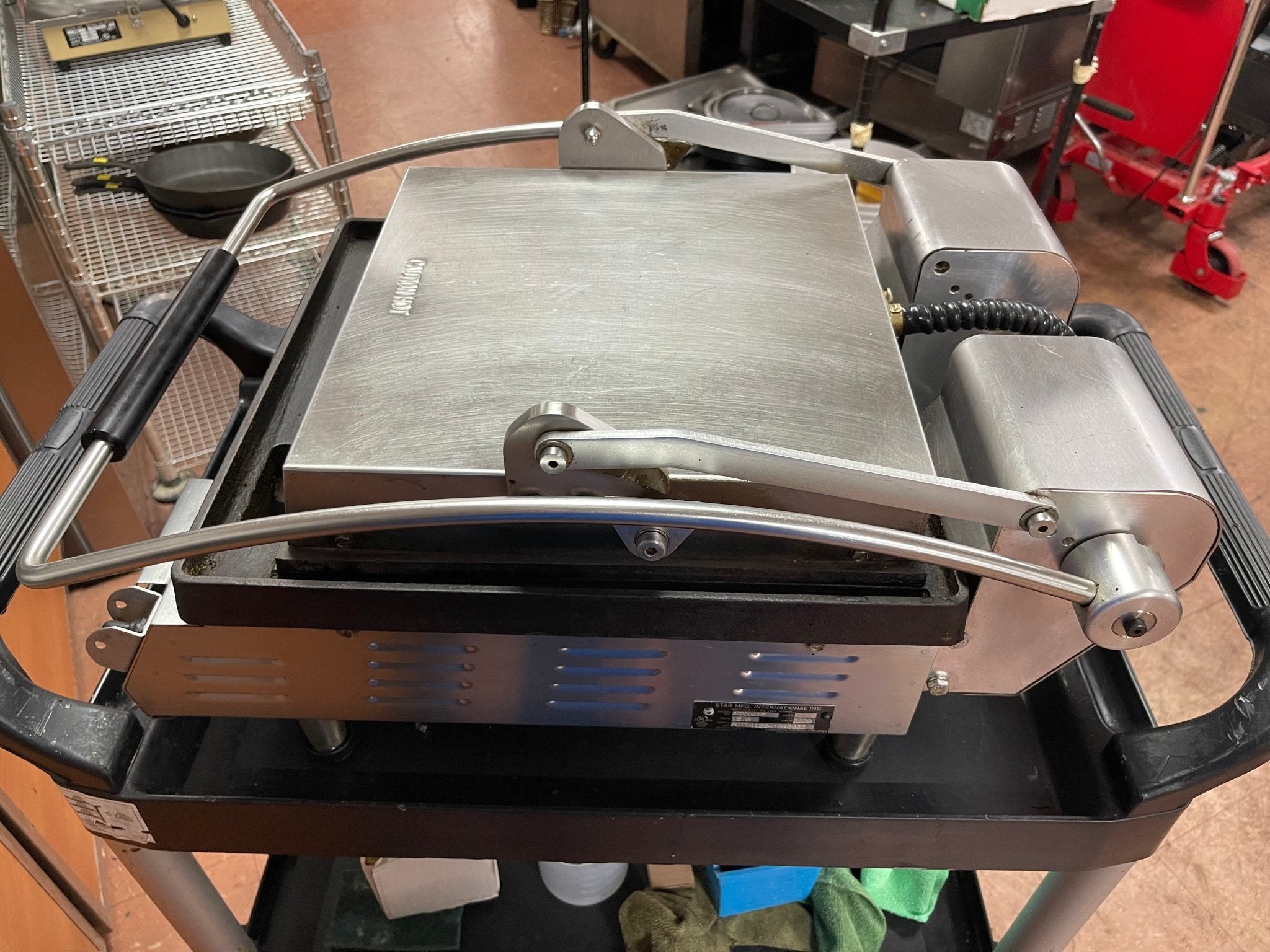 Used Star FGT141 E Pro - Max 2.0® Sandwich Grill Grooved Panini Press 220V - Falcon Restaurant Supply - 8