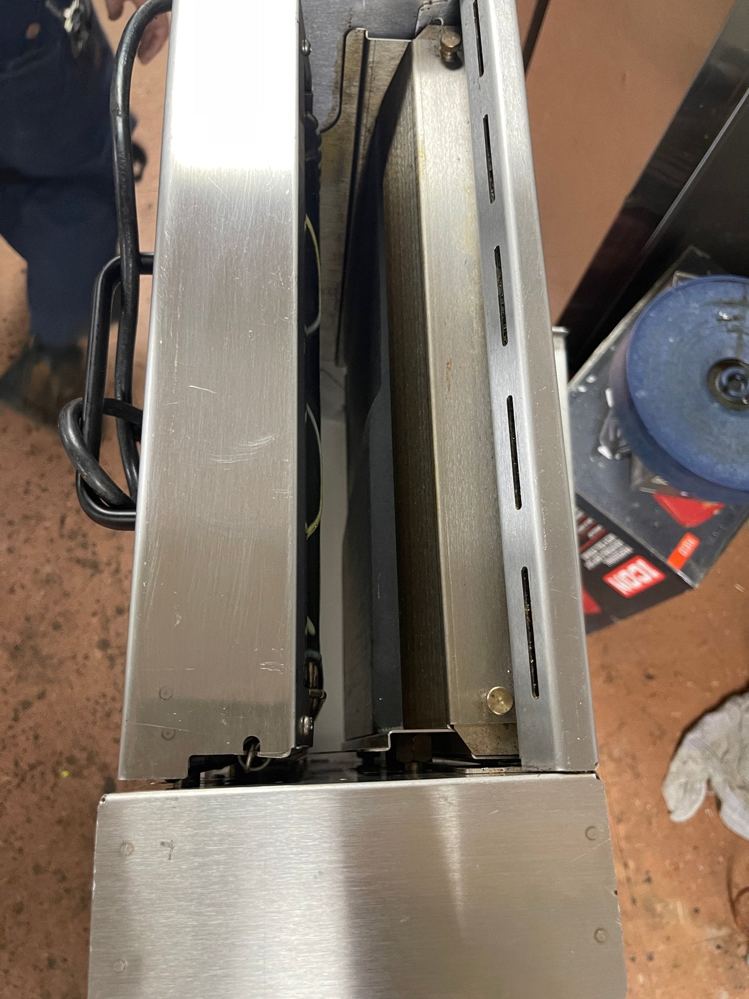 Used Prince Castle CTS - WS Vertical Contact Bun Toaster with Silicone Belt - 120V, 1500W - Falcon Restaurant Supply - 5