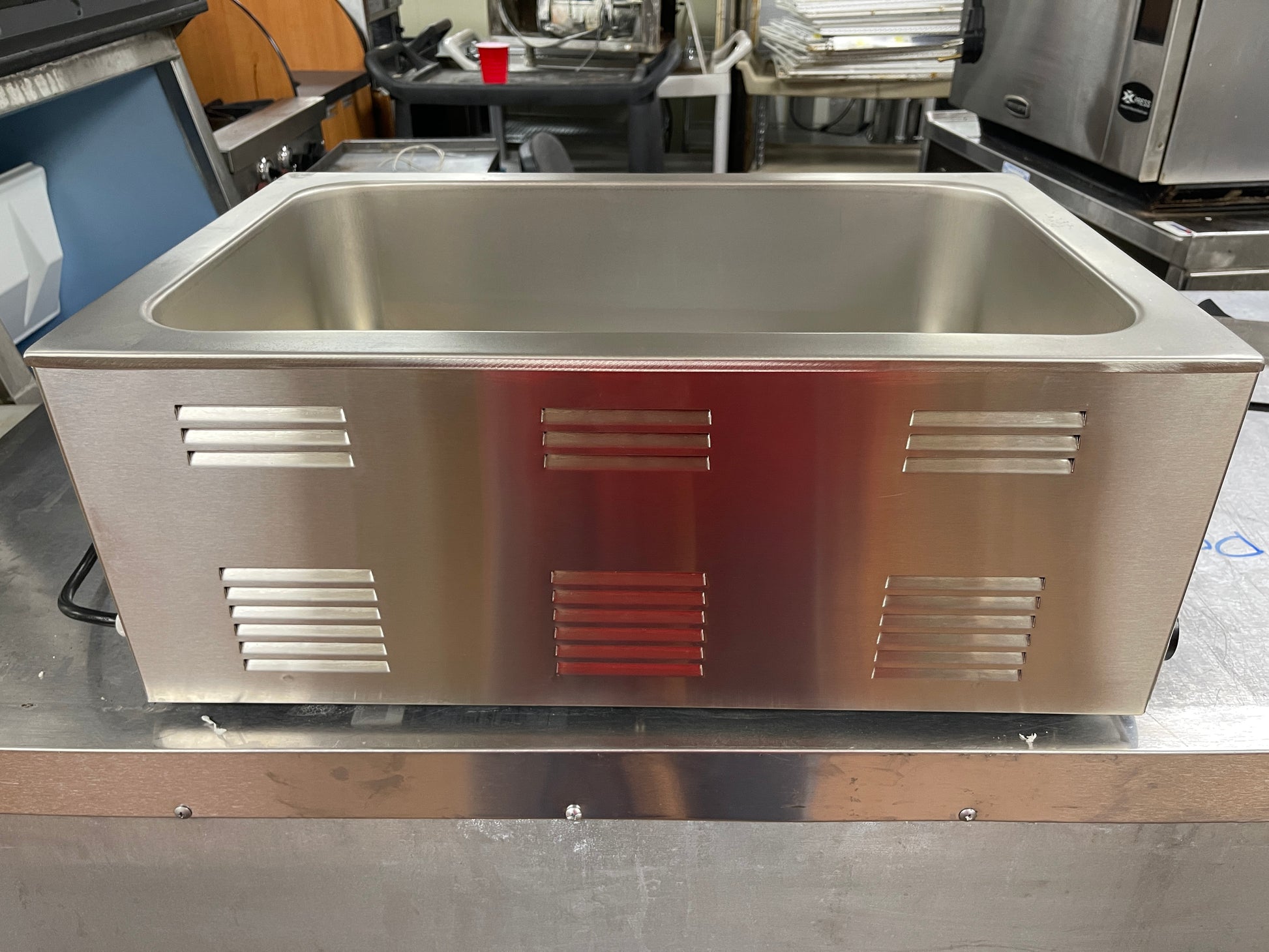 Very Lightly Used Atosa 7700 Full Size Food Warmer (20 Qt/1200W) 120V