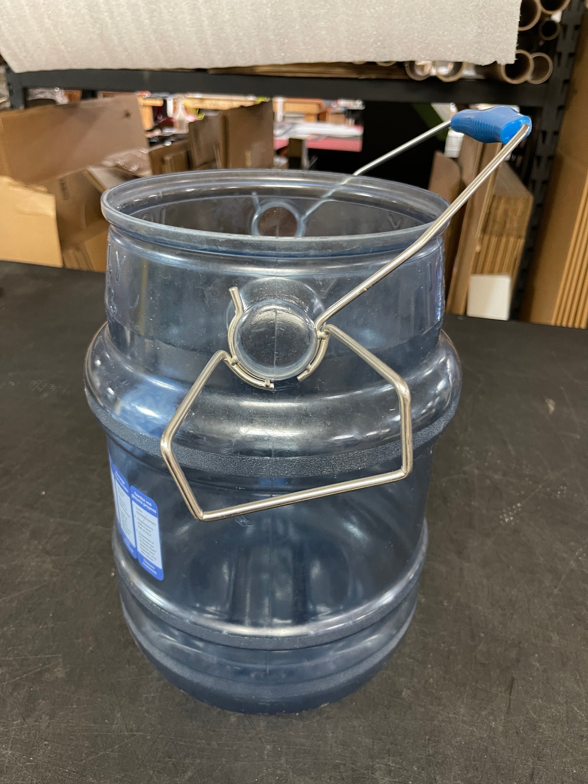 Used San Jamar SI6100 Shorty Saf-T-Ice 5 Gallon Polycarbonate Ice Tote - JD
