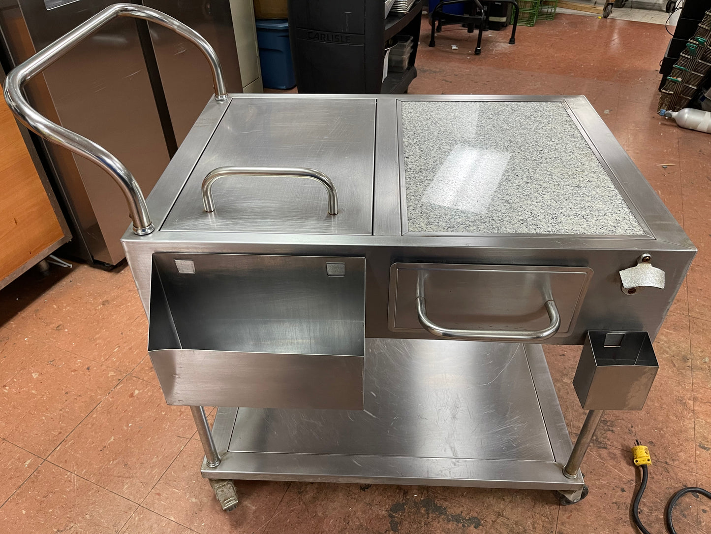 Stainless Steel Drink Serving Cart with Ice Bin, Drain and Caster Wheels